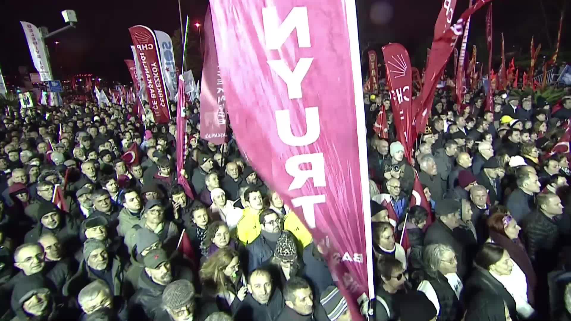 Saraçhane’de 99’uncu buluşma: Bir yıl sonra aynı meydanda “Millet İradesine Sahip Çıktı”