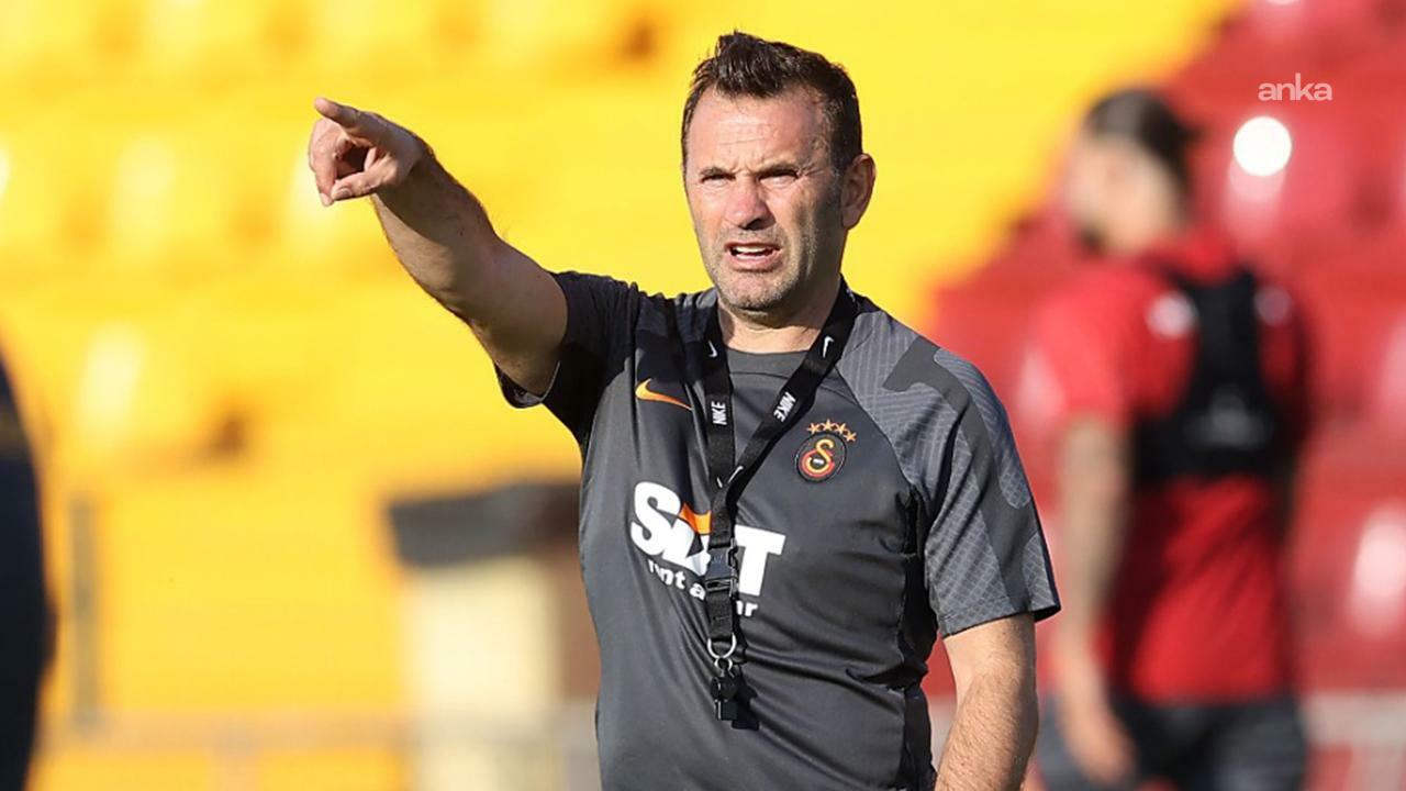 Galatasaray Teknik Direktörü Buruk, Liverpool maçının ardından konuştu: "İki yarıda da kötü oynadık"