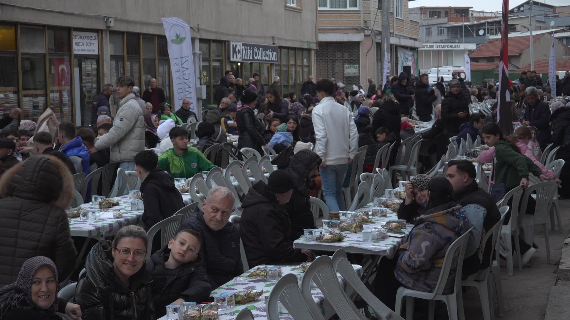 Osmangazi'de son iftar sofrası, Gülbahçe Mahallesi’nde kuruldu