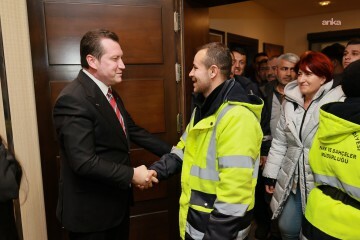 Silivri Belediye Başkanı Balcıoğlu, belediye personeliyle bayramlaştı