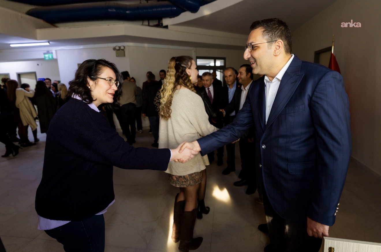 Balçova Belediye Başkanı Yiğit, belediye personeliyle bayramlaştı