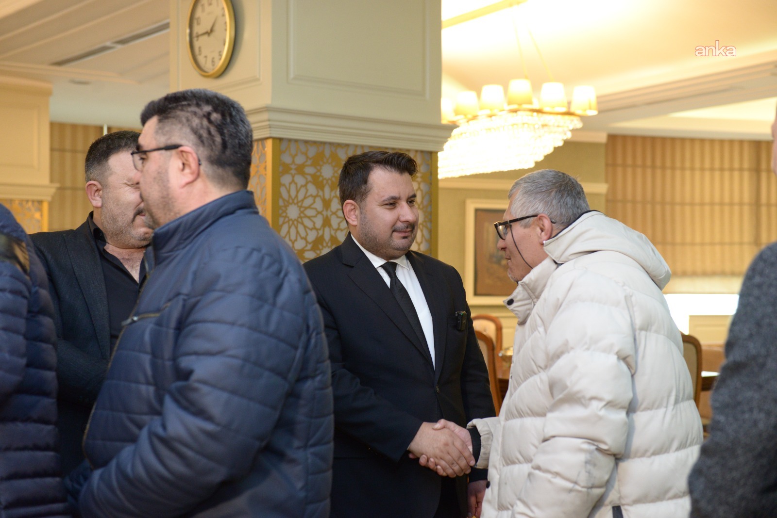 Kahramankazan Belediye Başkanı Çırpanoğlu, belediye personelinin bayramını kutladı