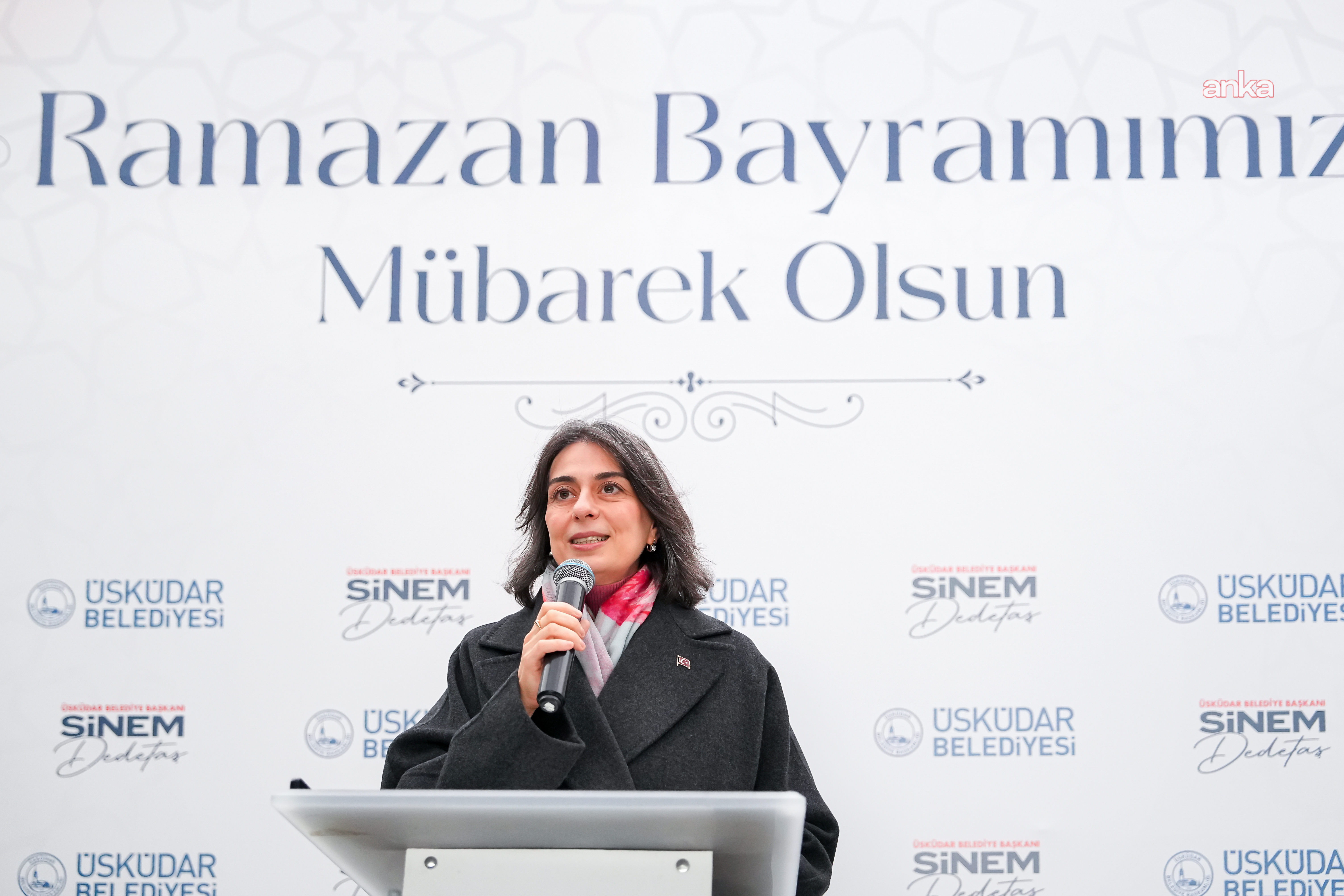 Üsküdar Belediye Başkanı Dedetaş, çalışma arkadaşlarının bayramını kutladı