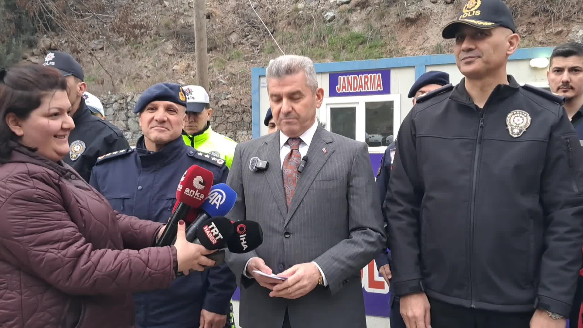 Artvin Valisi Ergün'den bayram tedbirleriyle ilgili açıklama: İl genelinde bin 586 personel görev yapacak