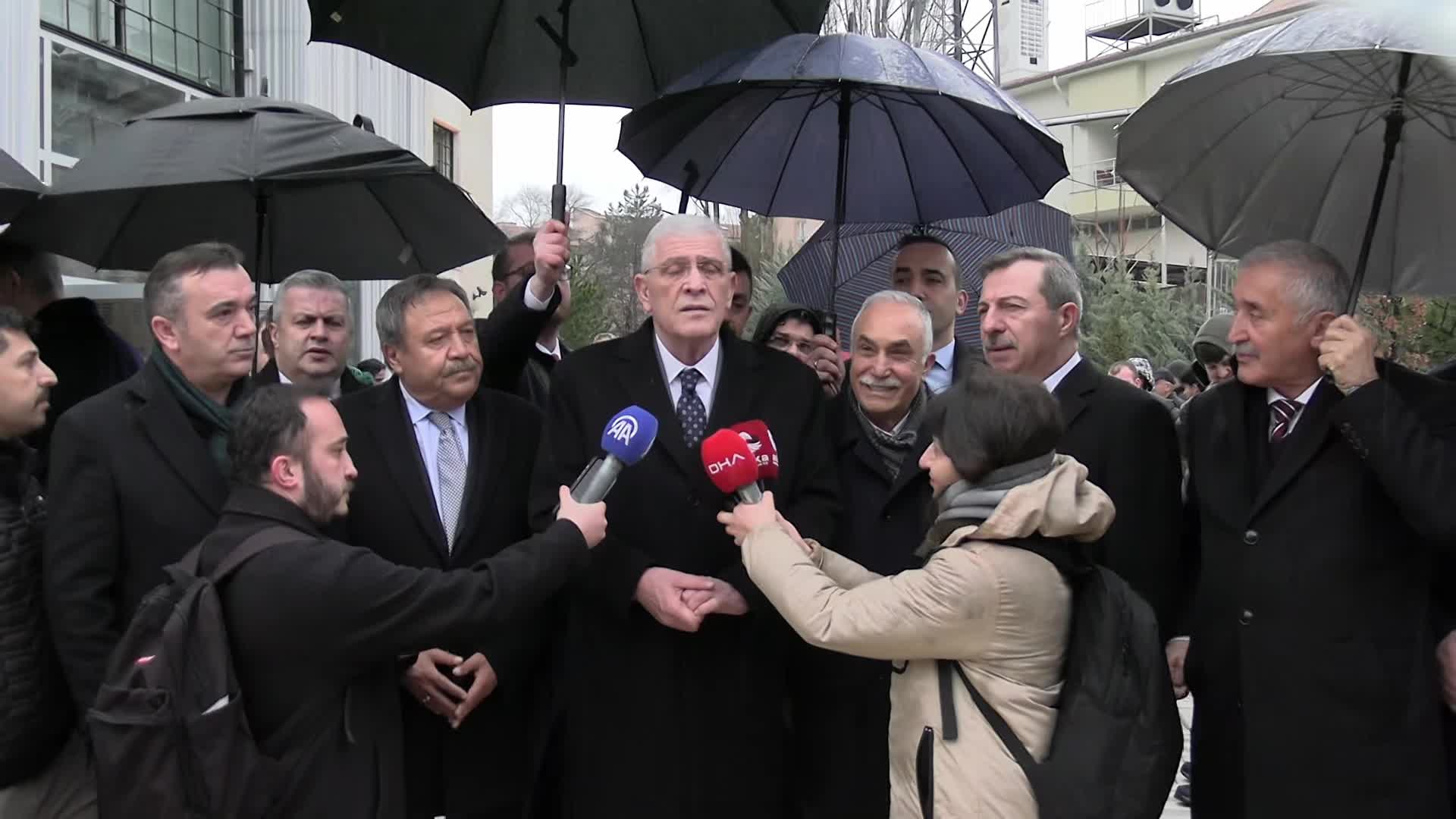 Müsavat Dervişoğlu'ndan bayram mesajı: Dünyada insanca yaşamın arzulandığı bir barışın hüküm sürmesini temenni ediyorum