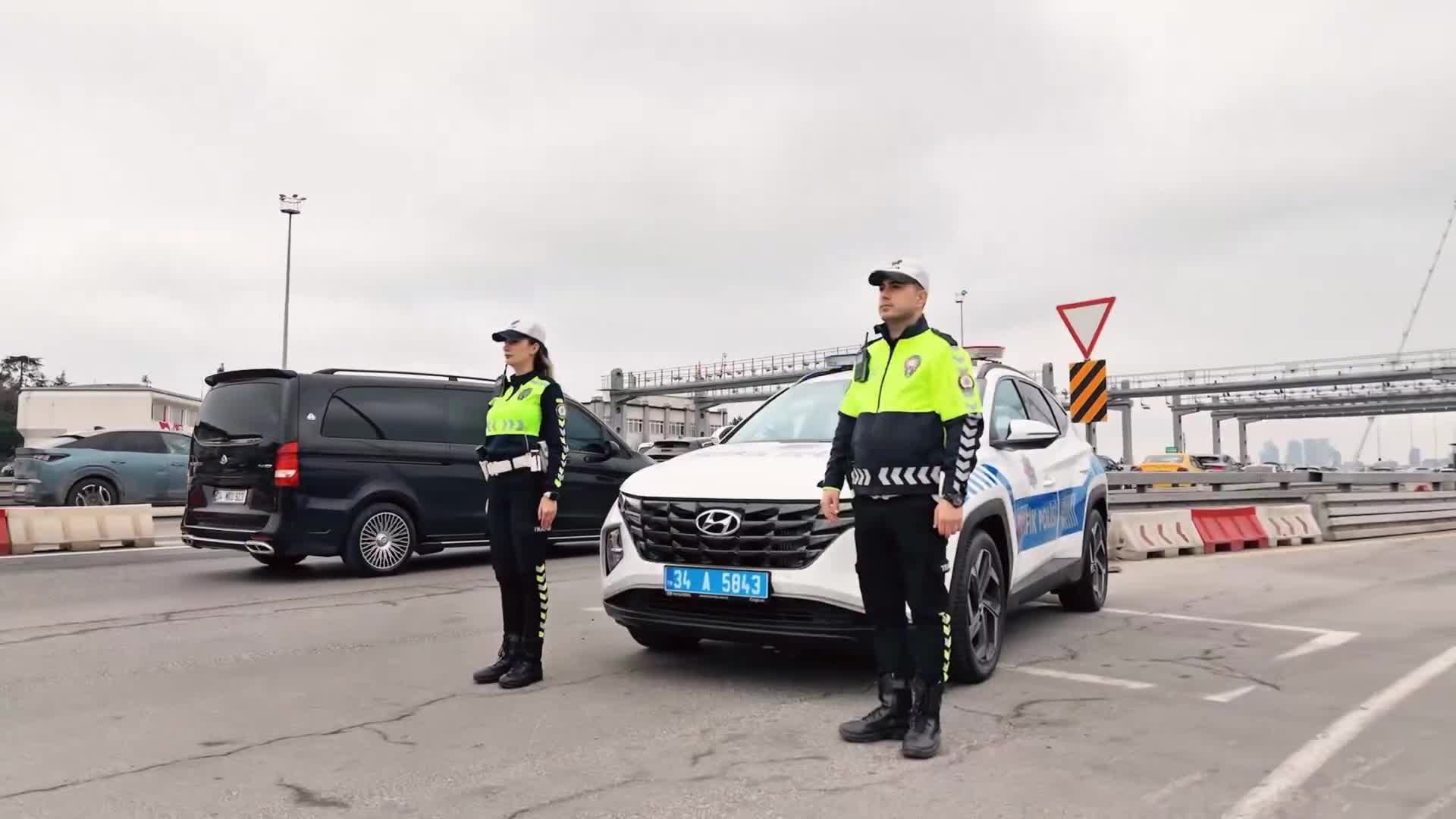 İçişleri Bakanı Çiftçi'den güvenlik mensuplarına bayram mesajı: Görevinizi fedakarlık ve vazife şuuru içerisinde ifa ettiğiniz için teşekkür ediyorum