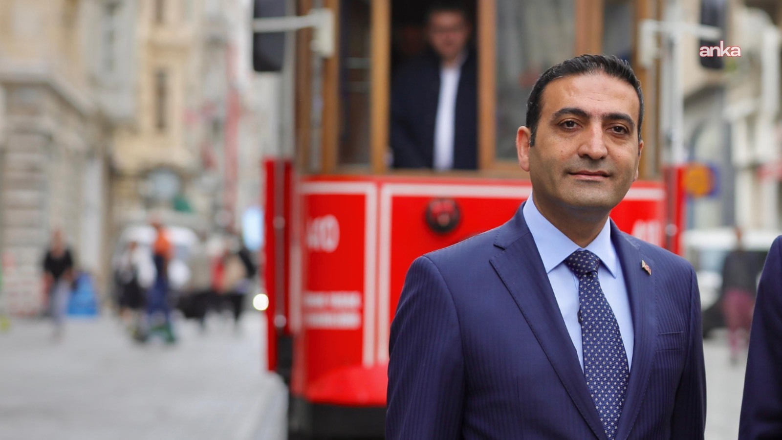 İnan Güney: "Elbet geçer bugünler, döner bu devran, kazanırız yeniden neşemizi, bayram yeri olur her taraf"