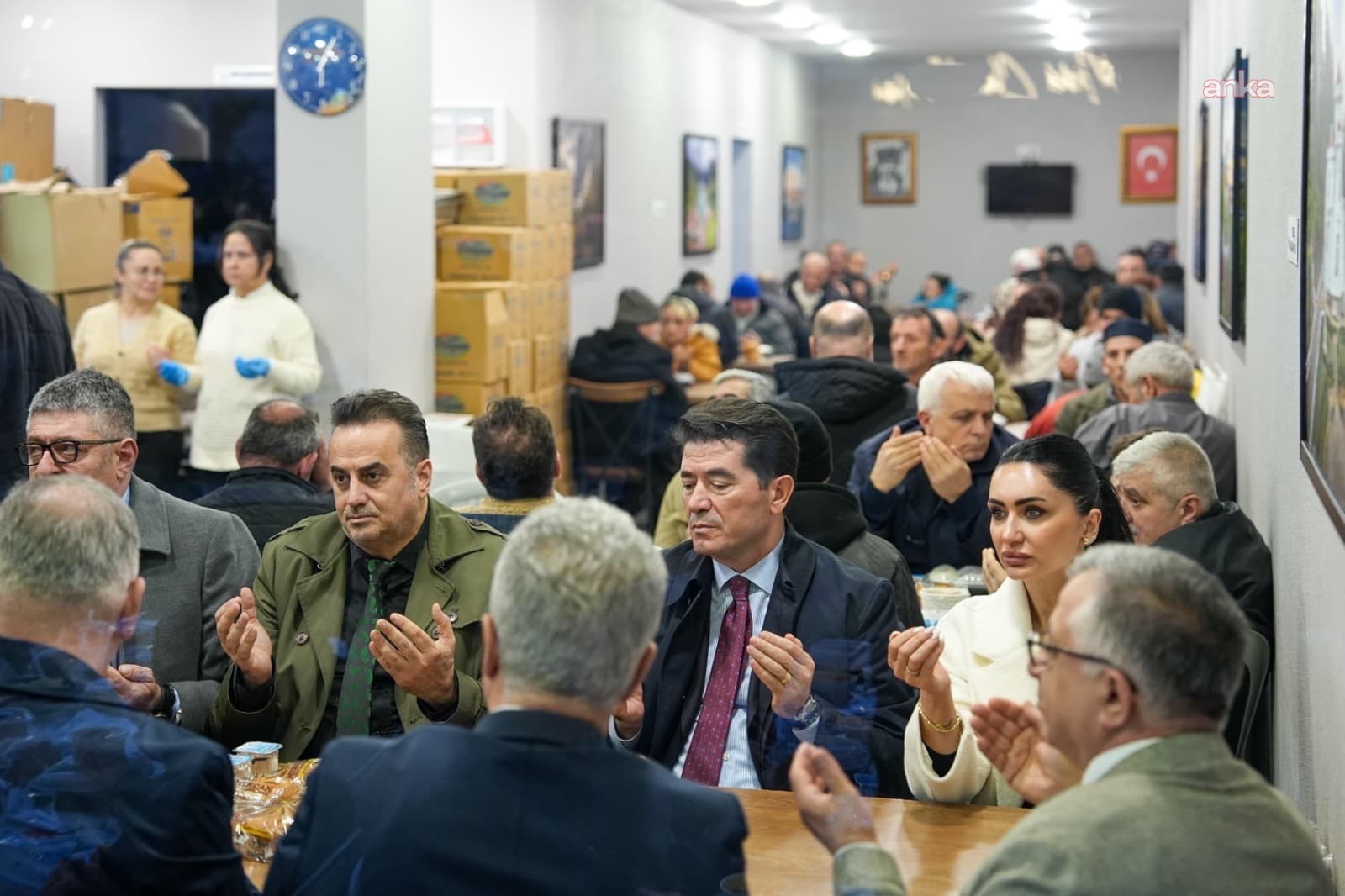 Ortahisar Belediyesi’nin iftar sofralarında 58 bin kişi ağırlandı... Başkan Kaya: “Ramazanın bütün güzelliklerini, manevi huzur ve iklimini hep birlikte yaşadık"