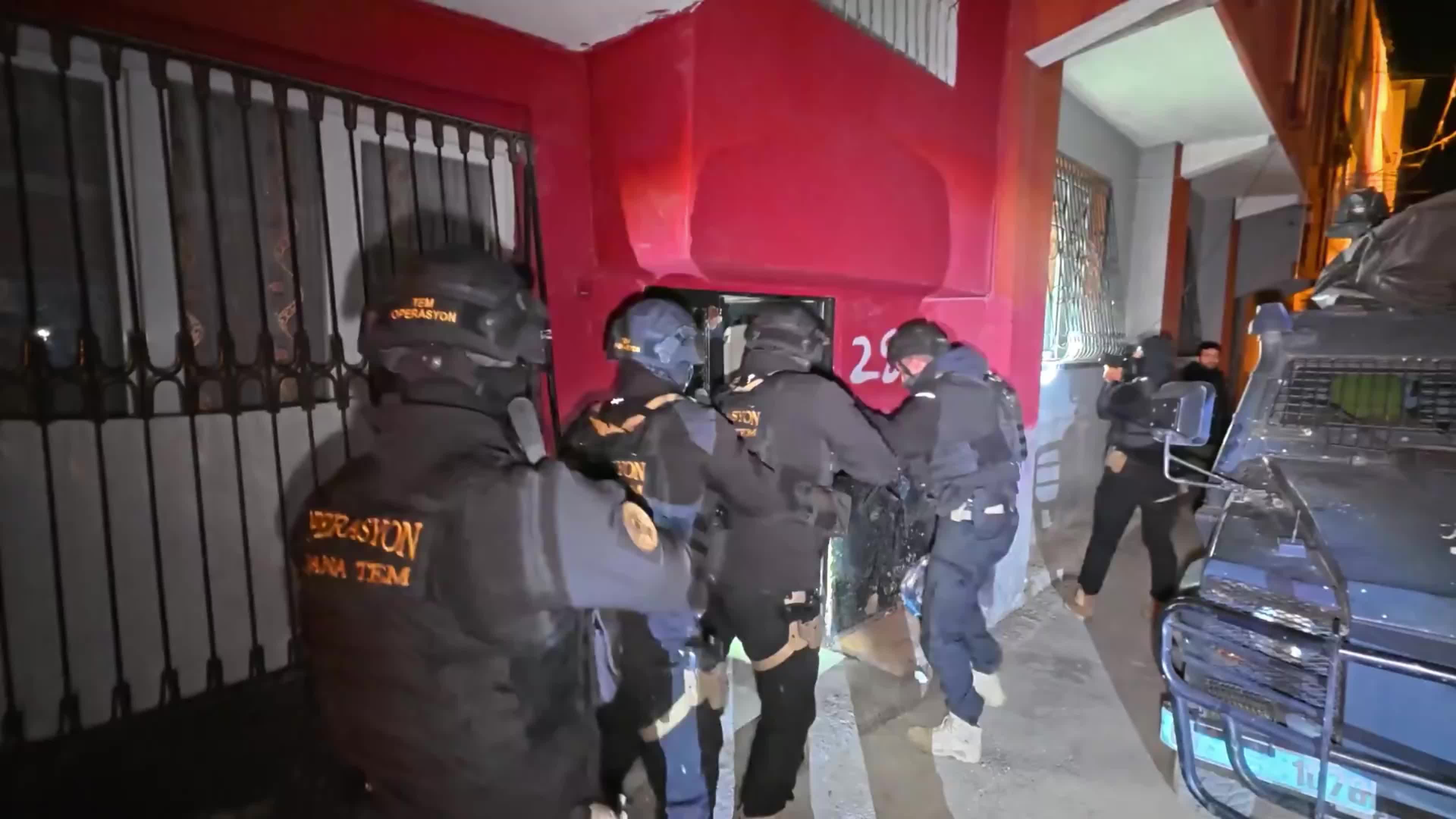 İçişleri Bakanlığı: 29 ilde DEAŞ terör örgütüne yönelik düzenlenen operasyonlarda 139 şüpheli yakalandı, 14 kişi tutuklandı