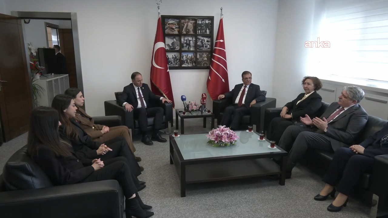 Siyasi partiler arası bayramlaşma… Saadet Partisi ve Anahtar Parti heyetleri, CHP ile bayramlaştı