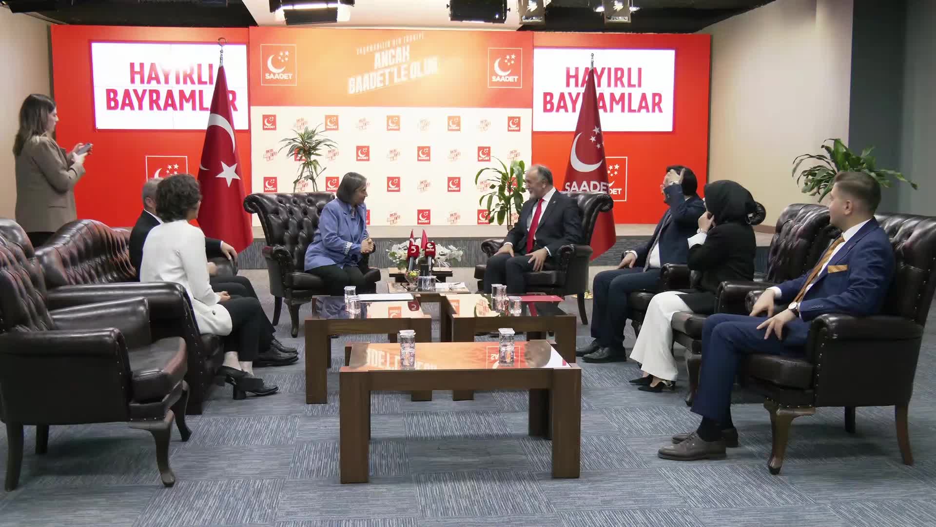 Siyasi partiler arası bayramlaşma… DEM Parti ve Yeniden Refah Partisi heyeti, Saadet Partisi'ni ziyaret etti