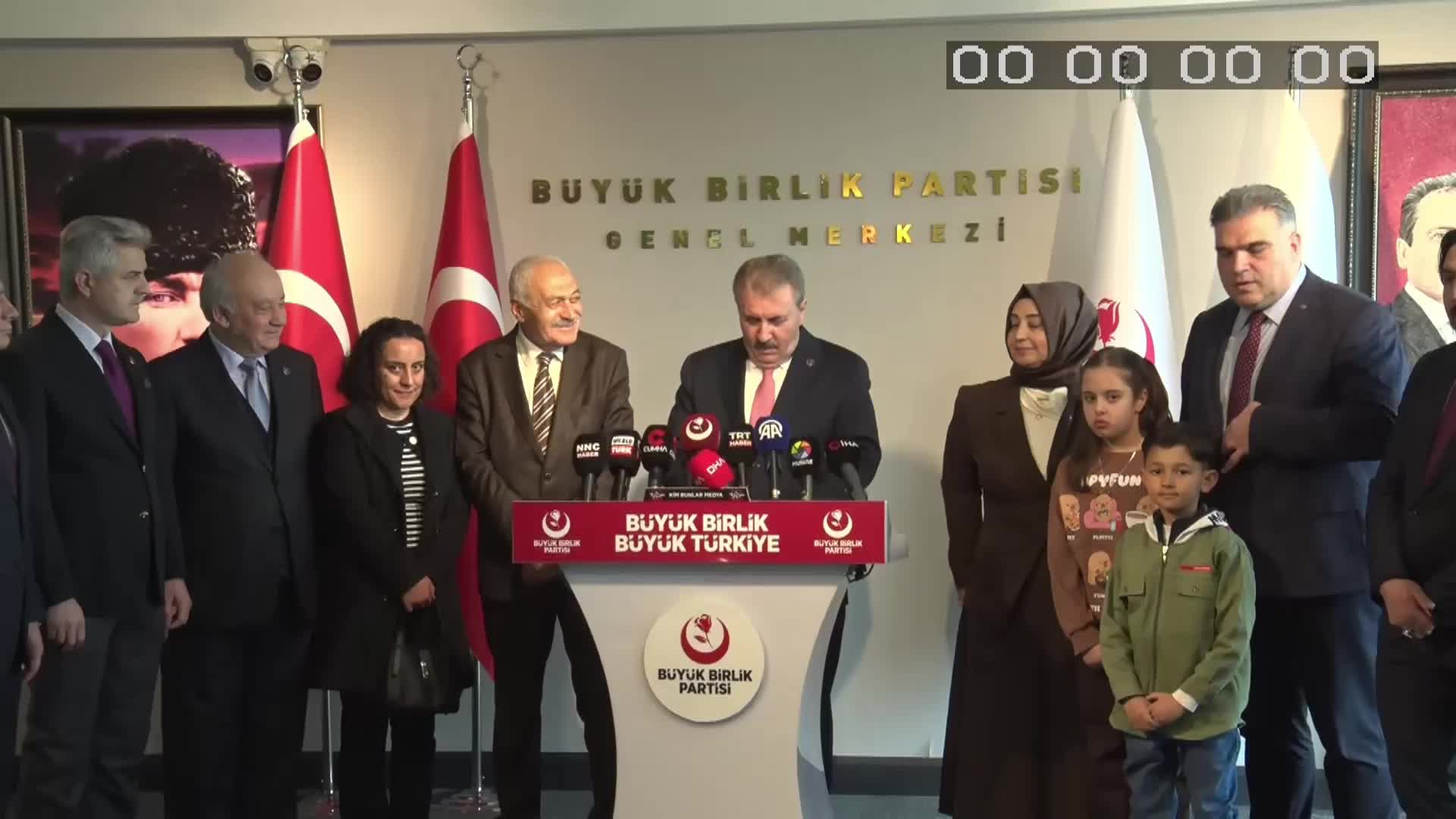 BBP Genel Başkanı Destici: "İslam dünyasının ayağa kalkması ve müşterek bir duruş ortaya koyması şart"