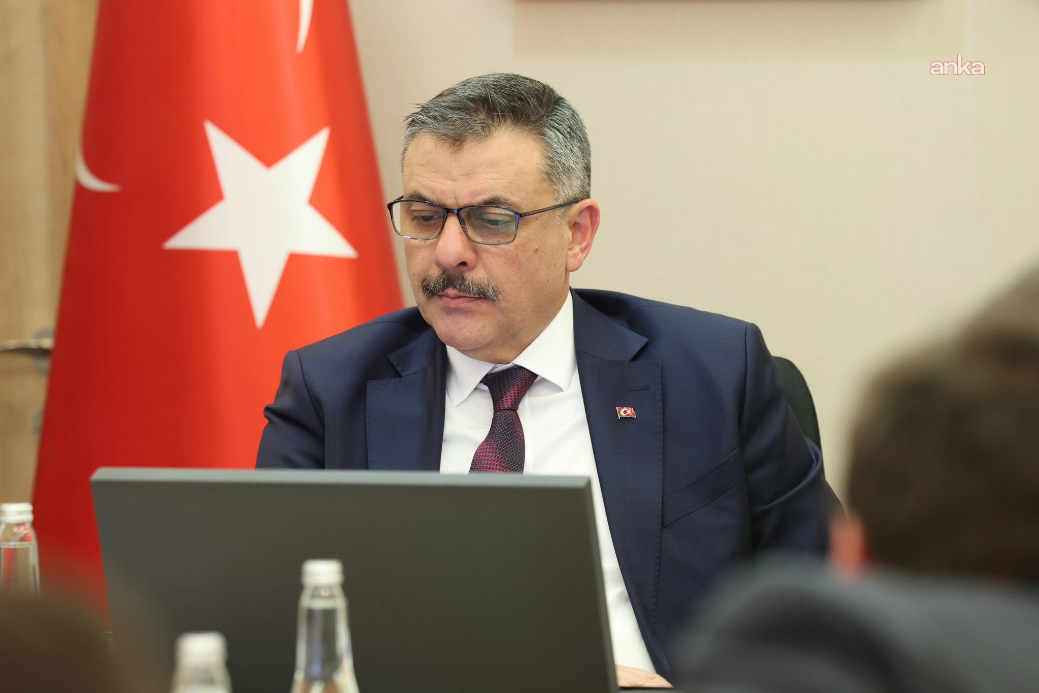 Fatih'te iki bina çöktü... İçişleri Bakanı Çiftçi, İstanbul Valisi Gül'den olaya ilişkin bilgi aldı