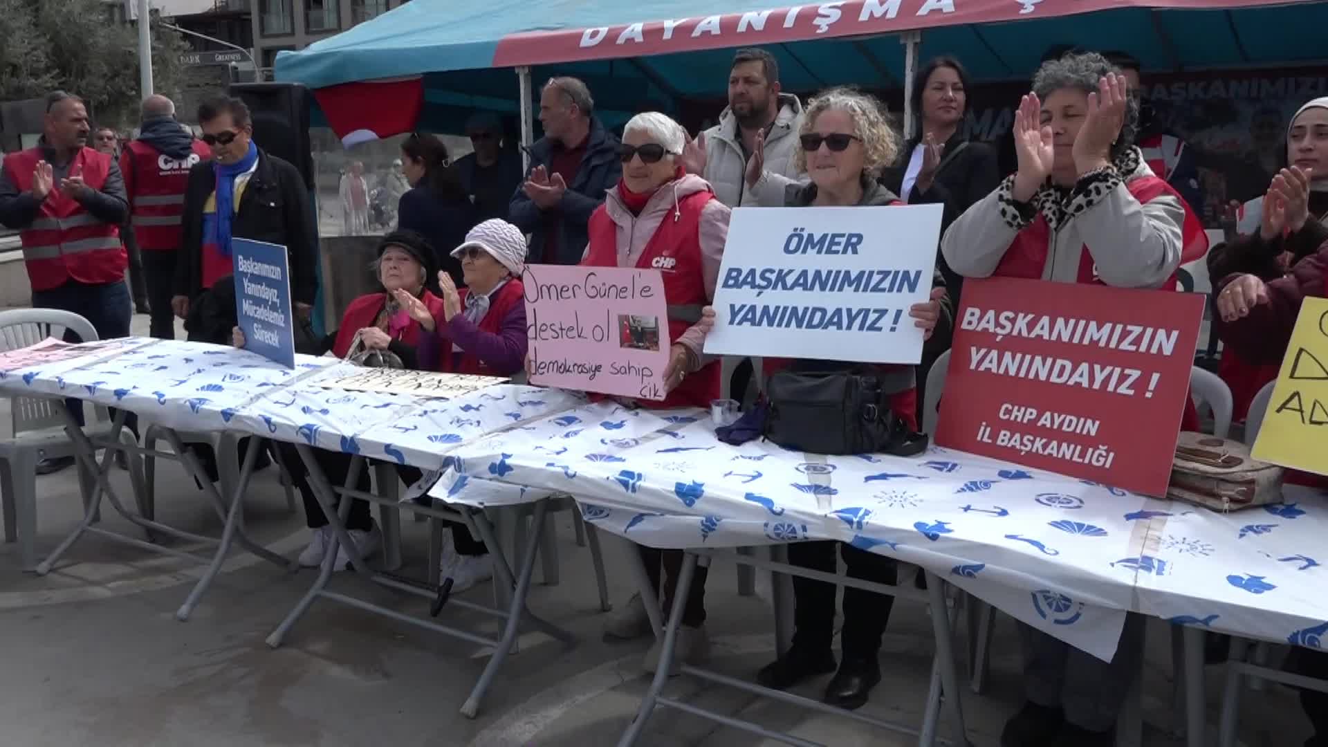 Kuşadası’nda Adalet ve Dayanışma Çadırı’na ziyaretler devam ediyor