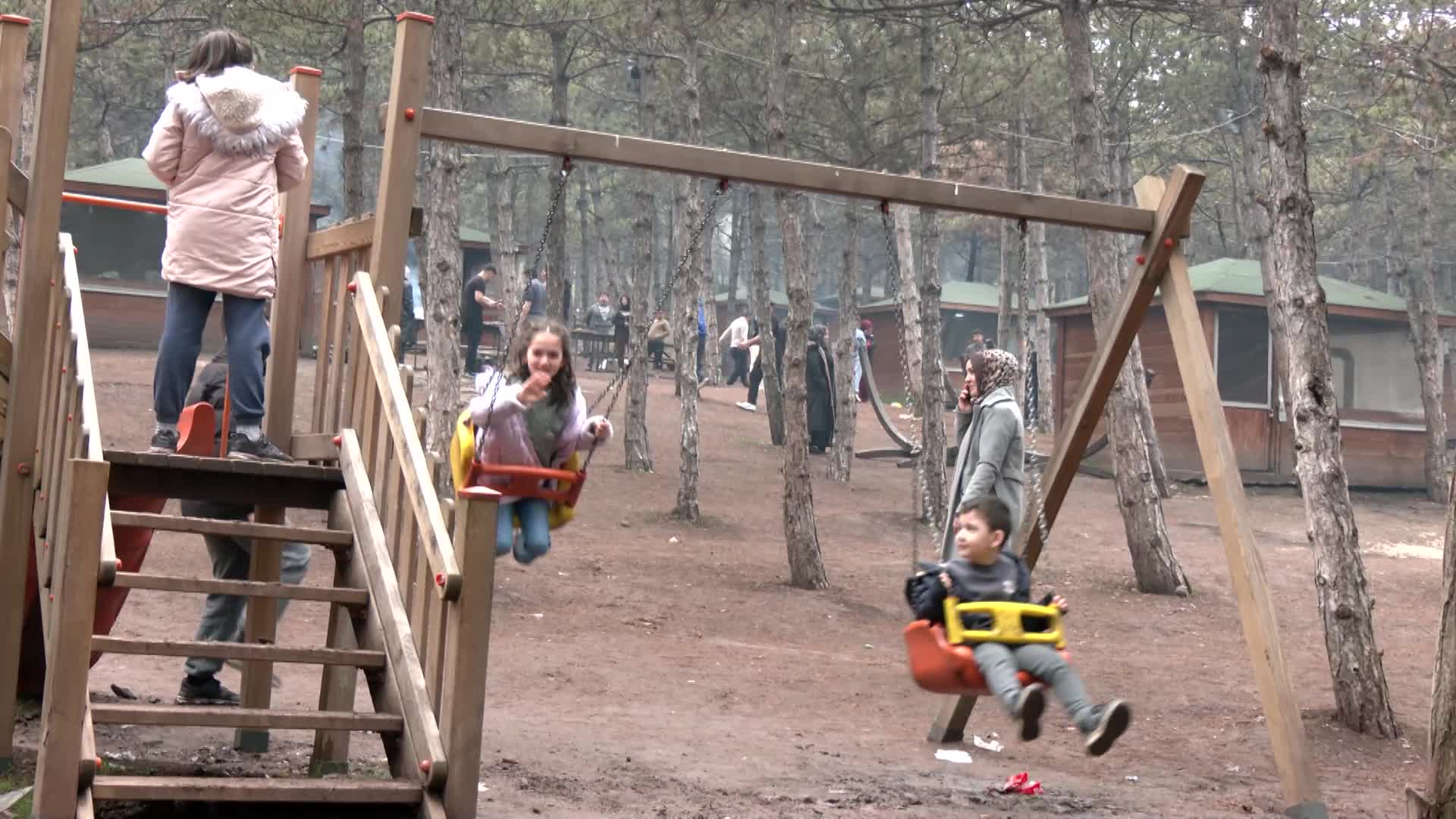 Çubuk-1 Barajı ile Hacıkadın Kent Ormanı, bayram boyunca ziyaretçilerini ağırladı
