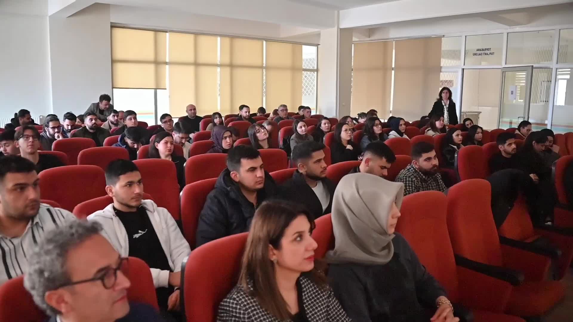 Yozgat Tarım ve Orman İl Müdürü Şentürk: "Etrafımızdaki bu savaşlardan dolayı maliyetlerin her yıl yükseldiğini görüyorsunuz"