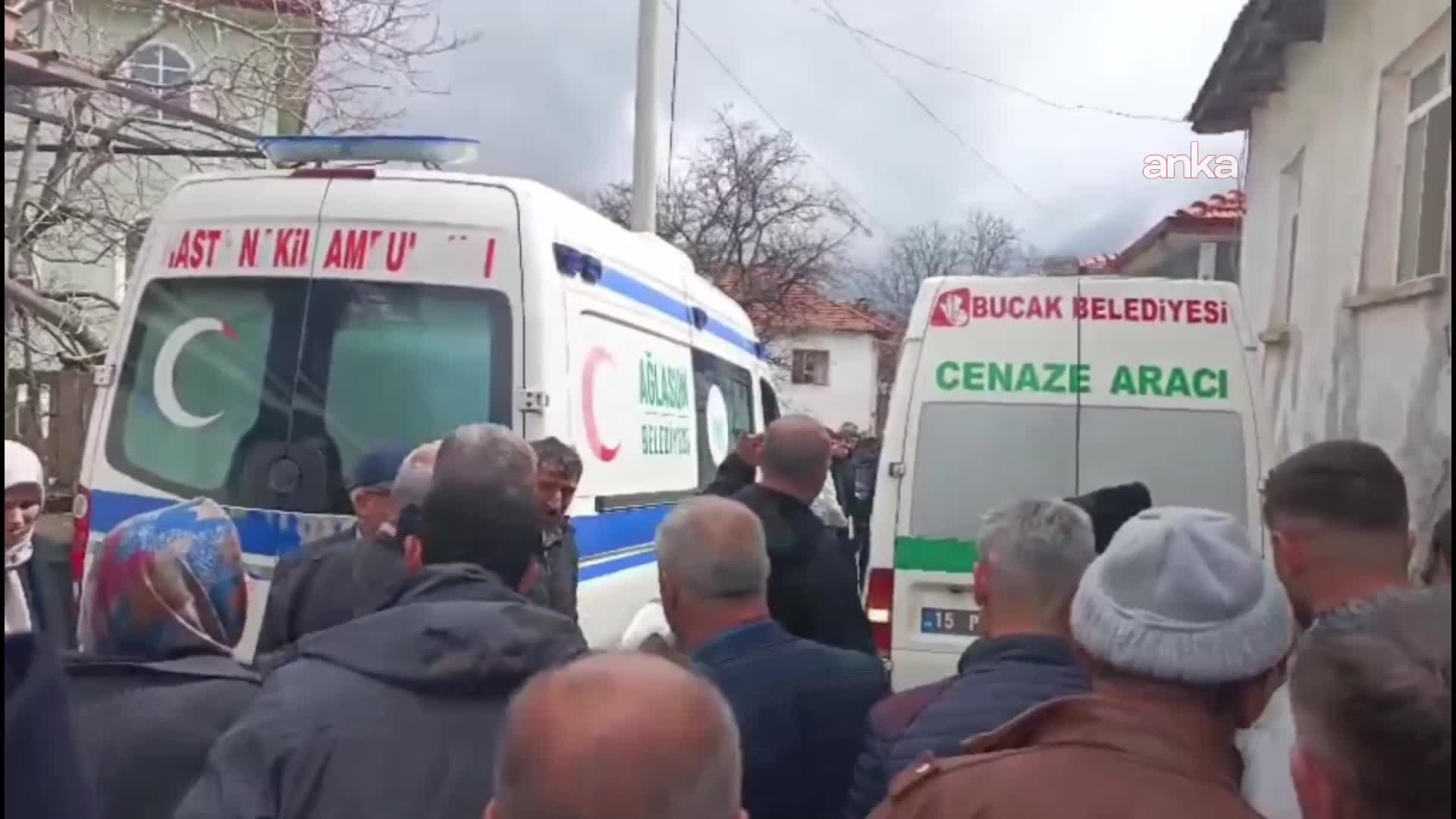 Trafik kazasında hayatını kaybeden, bir günlük sözlü çift yan yana toprağa verildi
