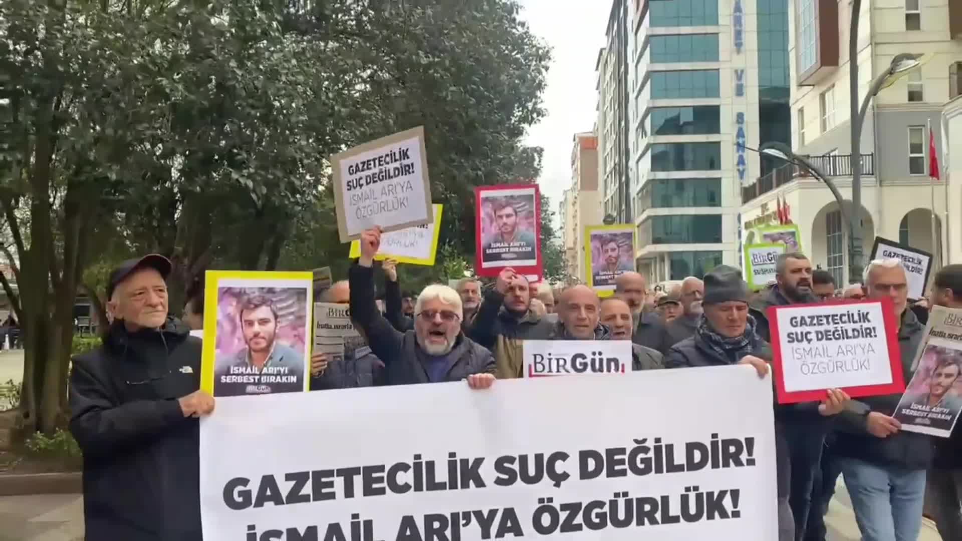 Hopa ve Artvin’de BirGün okurları eylem yaptı: Gazeteciler susmayacak