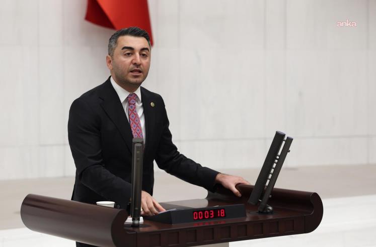 CHP’li Avşar Fatih’te çöken binaları Meclis gündemine taşıdı