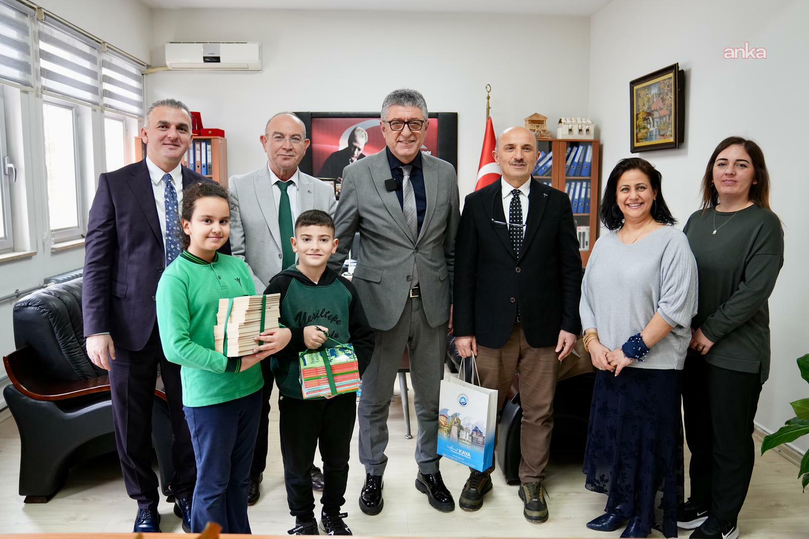 Ortahisar Belediyesi'nin "Bir Kitap, Bin Umut" kampanyasına ilkokul öğrencilerinden destek