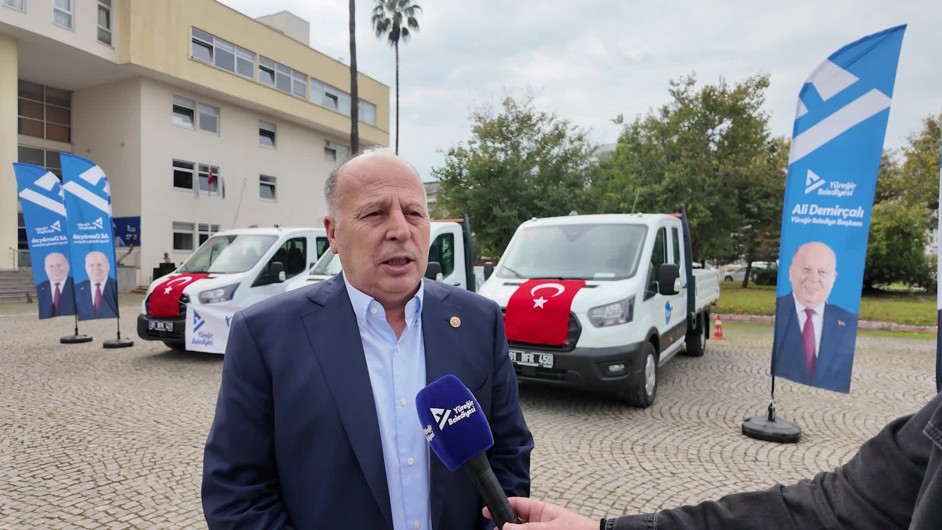 Yüreğir Belediyesi, yeni araçlarla hizmet kapasitesini artırıyor