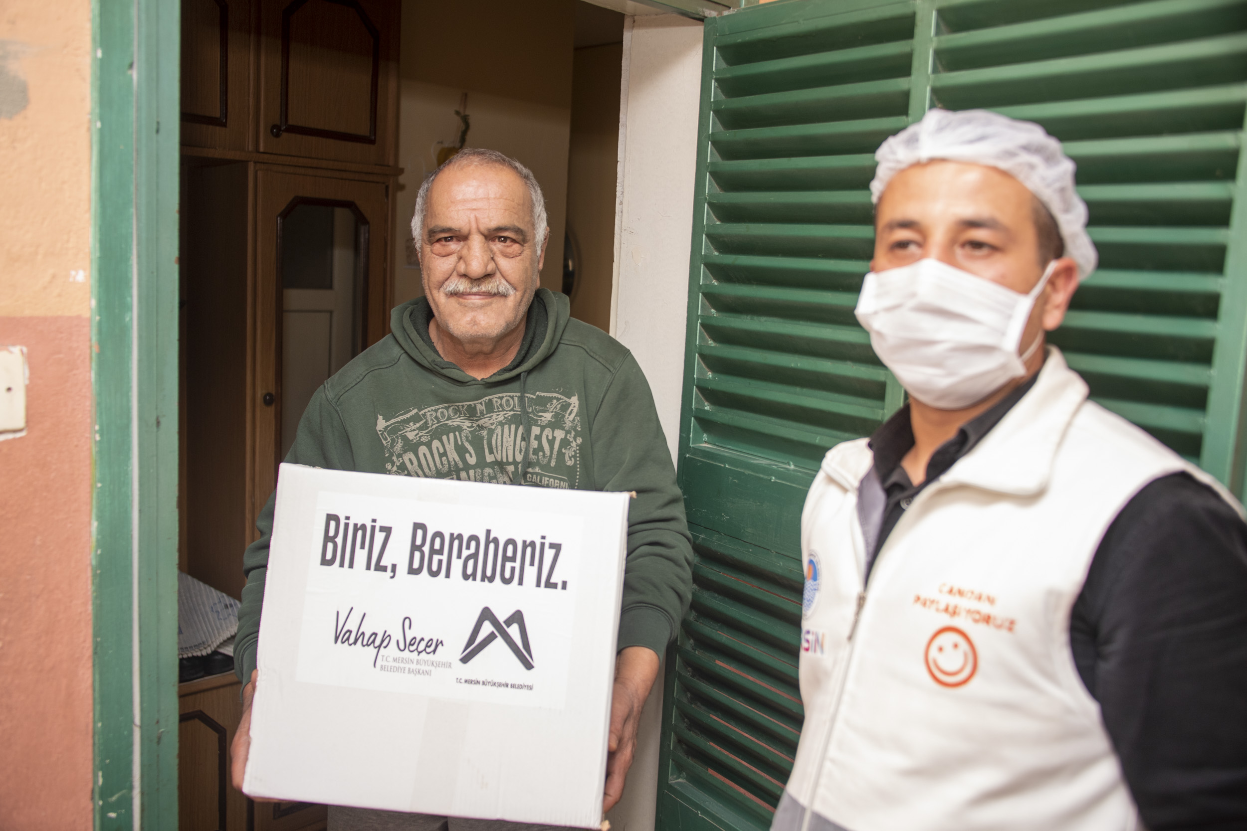 MERSİN "EVDE KAL"SIN DİYE BÜYÜKŞEHİR SEFERBER OLDU
