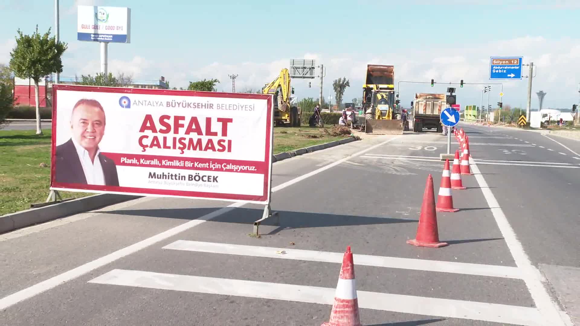 ANTALYA BÜYÜKŞEHİR SERİK CADDESİ GEBİZ YOLU KESİŞİM KAVŞAĞINI DÜZENLİYOR