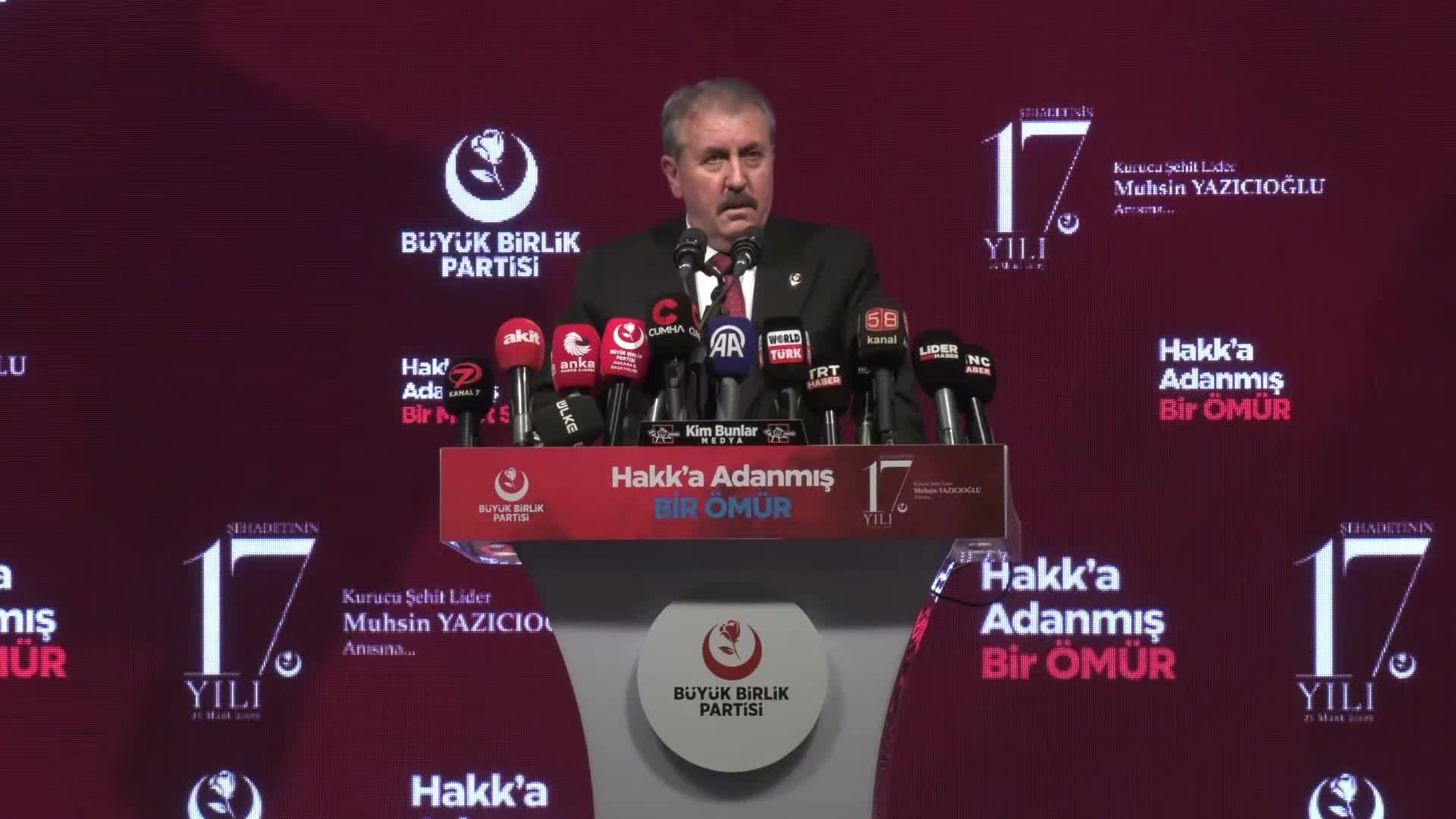 Muhsin Yazıcıoğlu, vefatının 17’nci yılında anıldı... Mustafa Destici: "Yazıcıoğlu'nun çizgisinden asla ayrılmadık ve ayrılmayacağız"