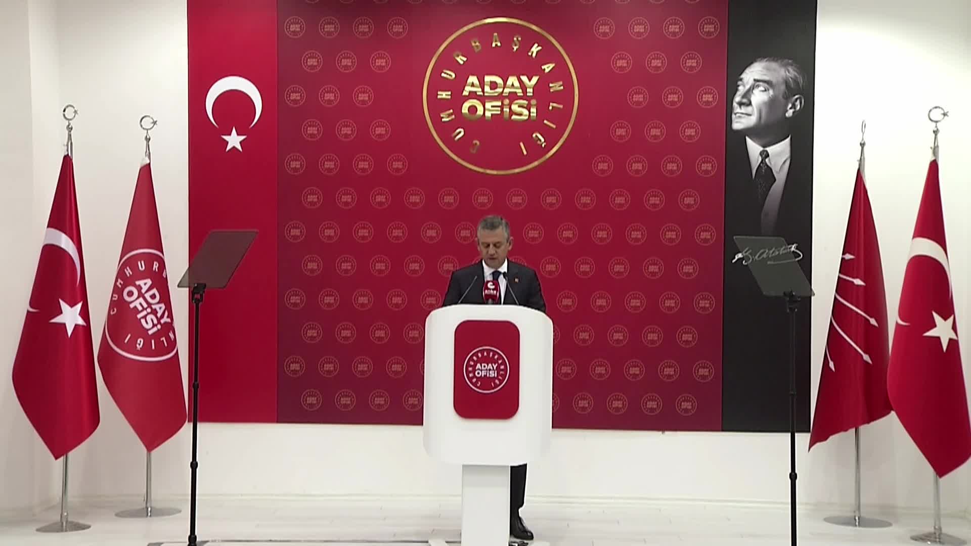 Özgür Özel, önlem paketini açıkladı: “İktidarımızda devletimizi güçlü, yurttaşlarımızı güvende tutacağız. Adaletsizlikleri, haksızlıkları nihayete erdireceğiz”