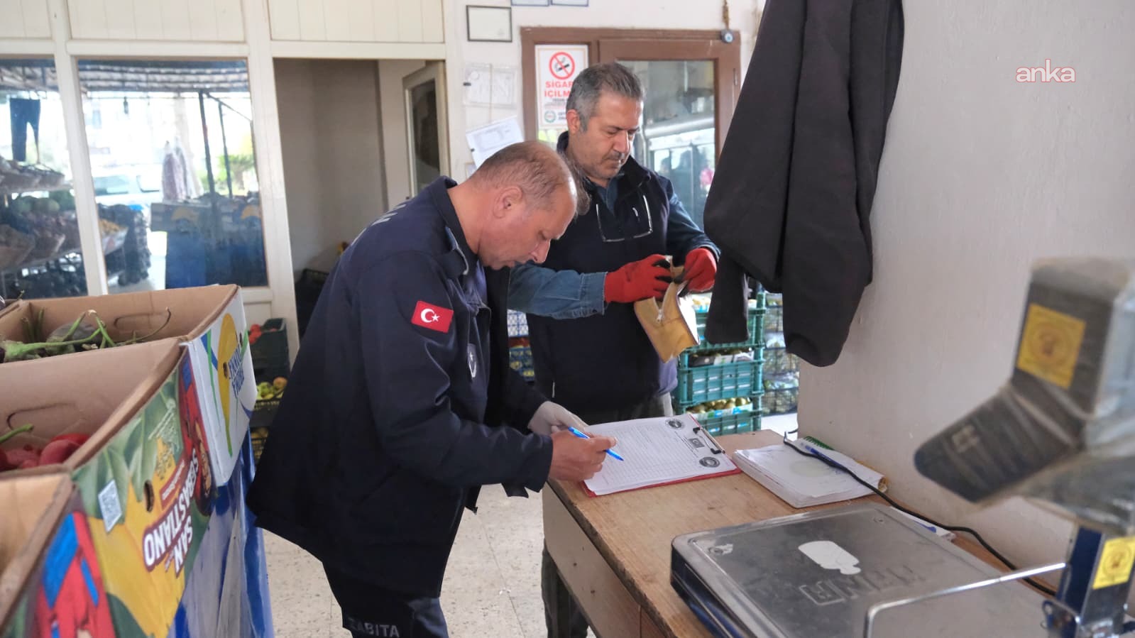 Ceyhan Belediyesi’nden manavlara sıkı denetim