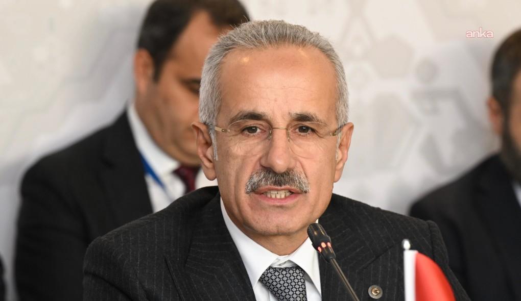 Bakan Uraloğlu: Karadeniz'deki petrol tankerindeki patlamanın insansız deniz aracı ile yapılmış olabileceğini düşünüyoruz