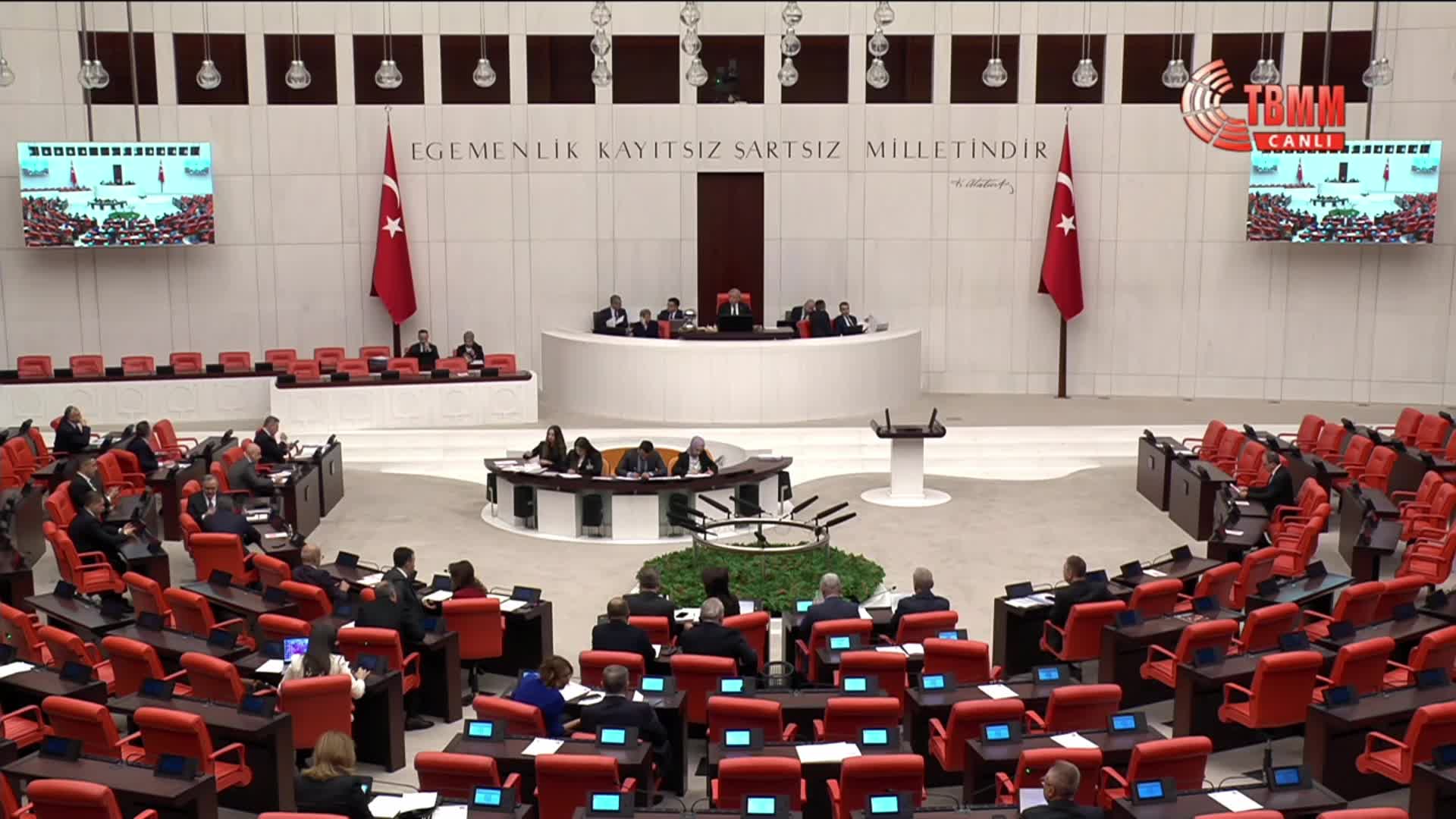 TBMM Genel Kurulu... Uğur Poyraz: "Bugüne kadar Kürtlerin hayatına dair ne gelişme oldu?"