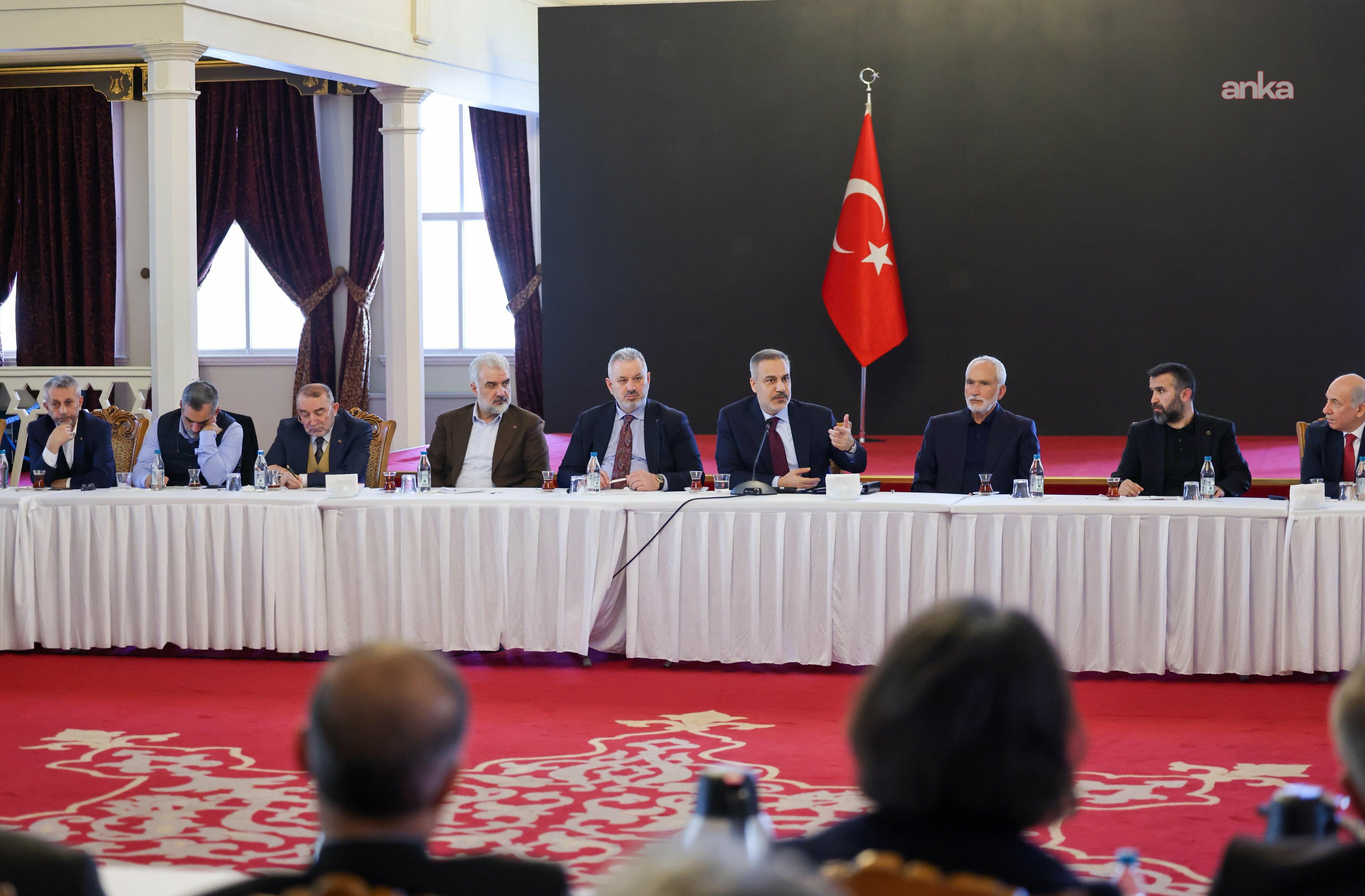 Dışişleri Bakanı Fidan, Filistin'e destek platformu ve STK temsilcileriyle görüştü