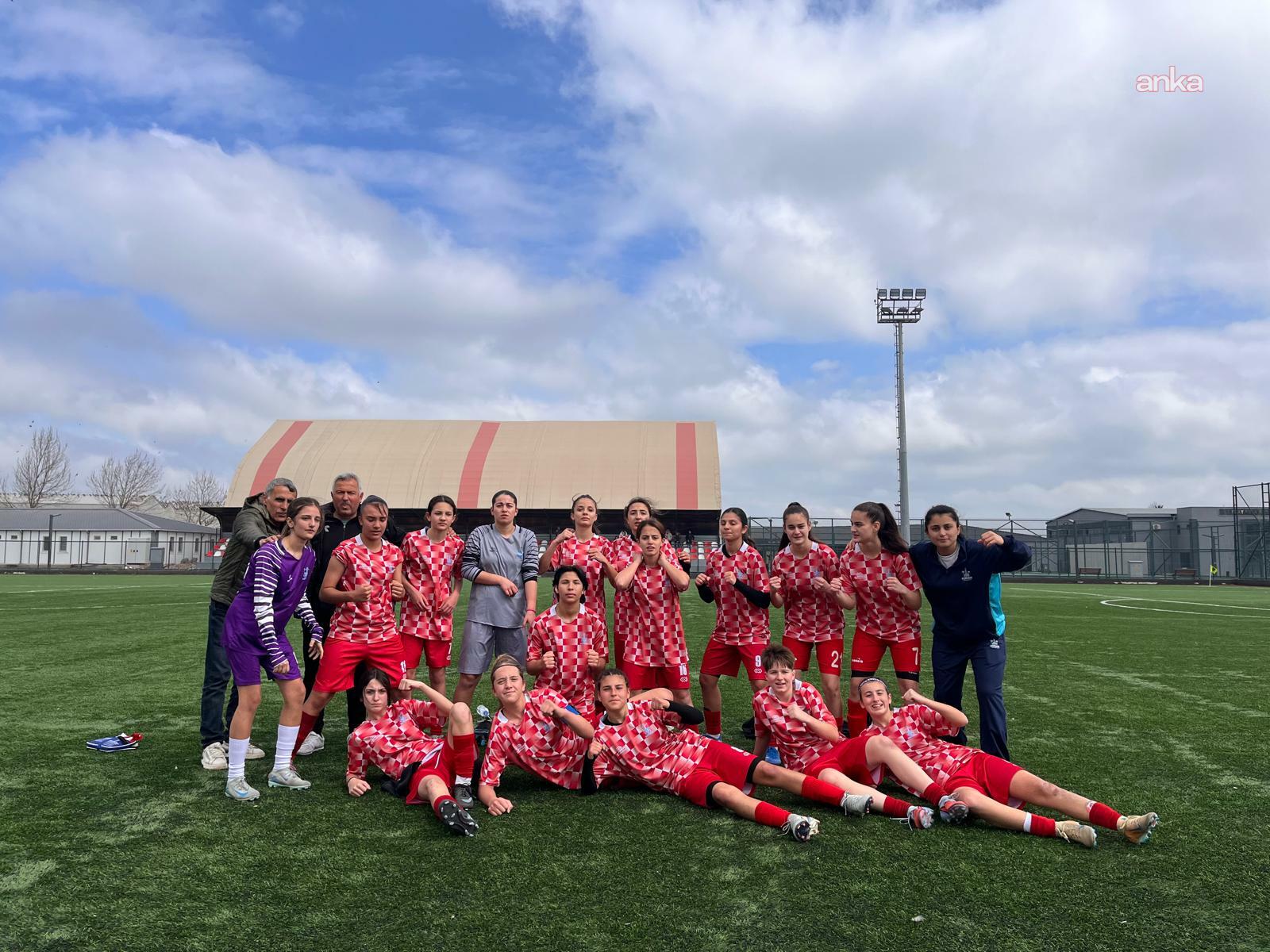 Konak Belediyespor U-17 kızları çeyrek finalde