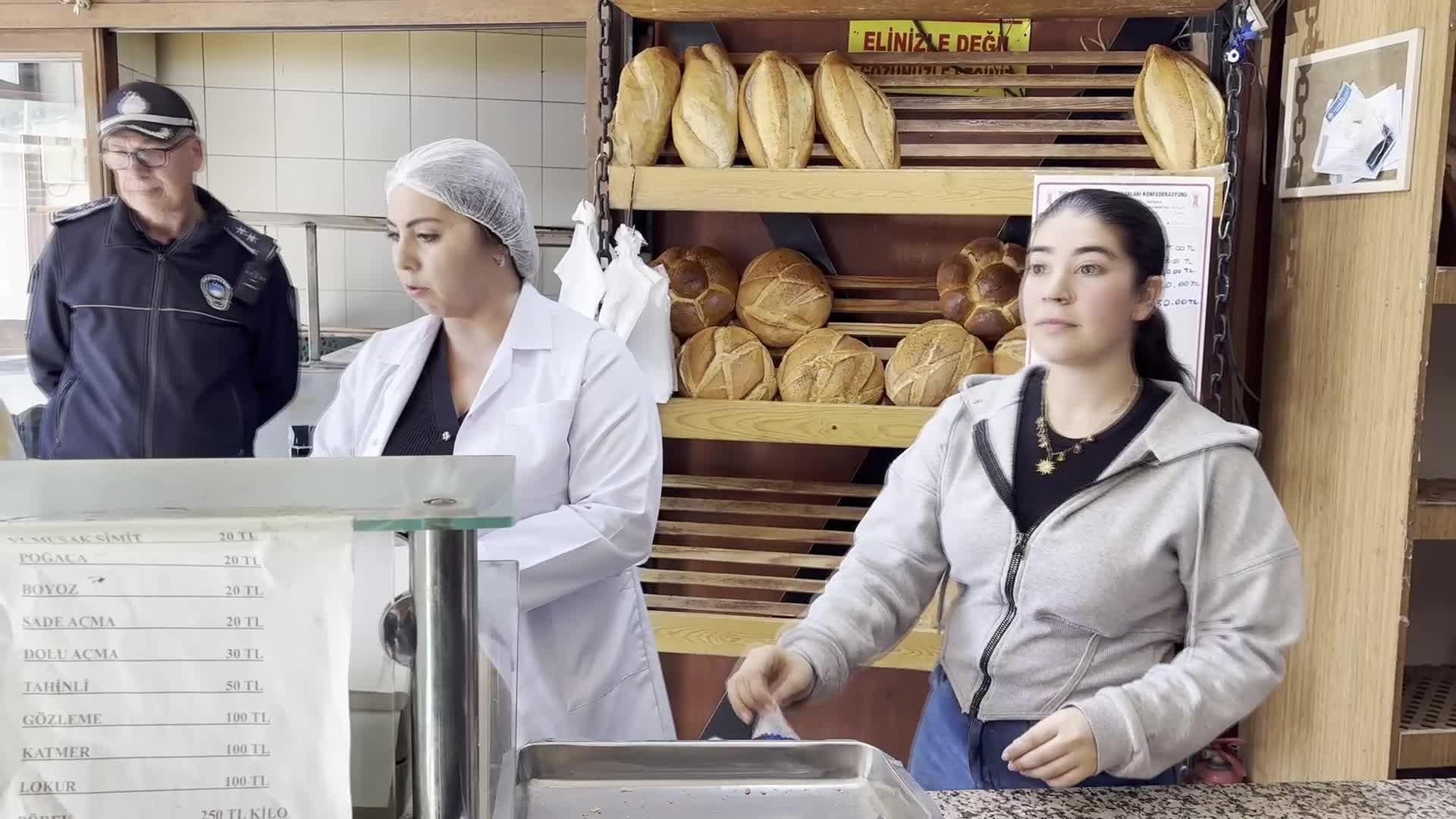 Kuşadası Belediyesi, kent genelinde denetimlerini sürdürüyor