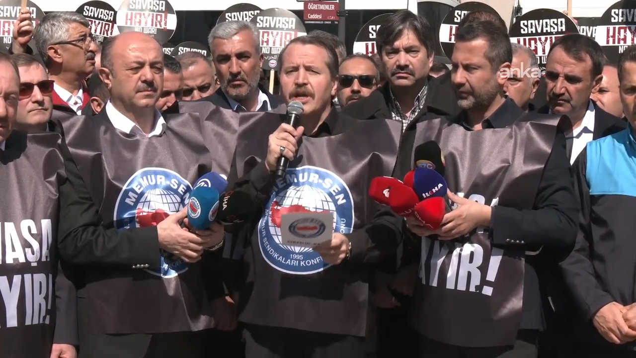 Memur-Sen, ABD Büyükelçiliği önüne siyah çelenk bıraktı: "Eninde sonunda bu katil düzen hesap verecek, çocukların kanı yerde kalmayacak"