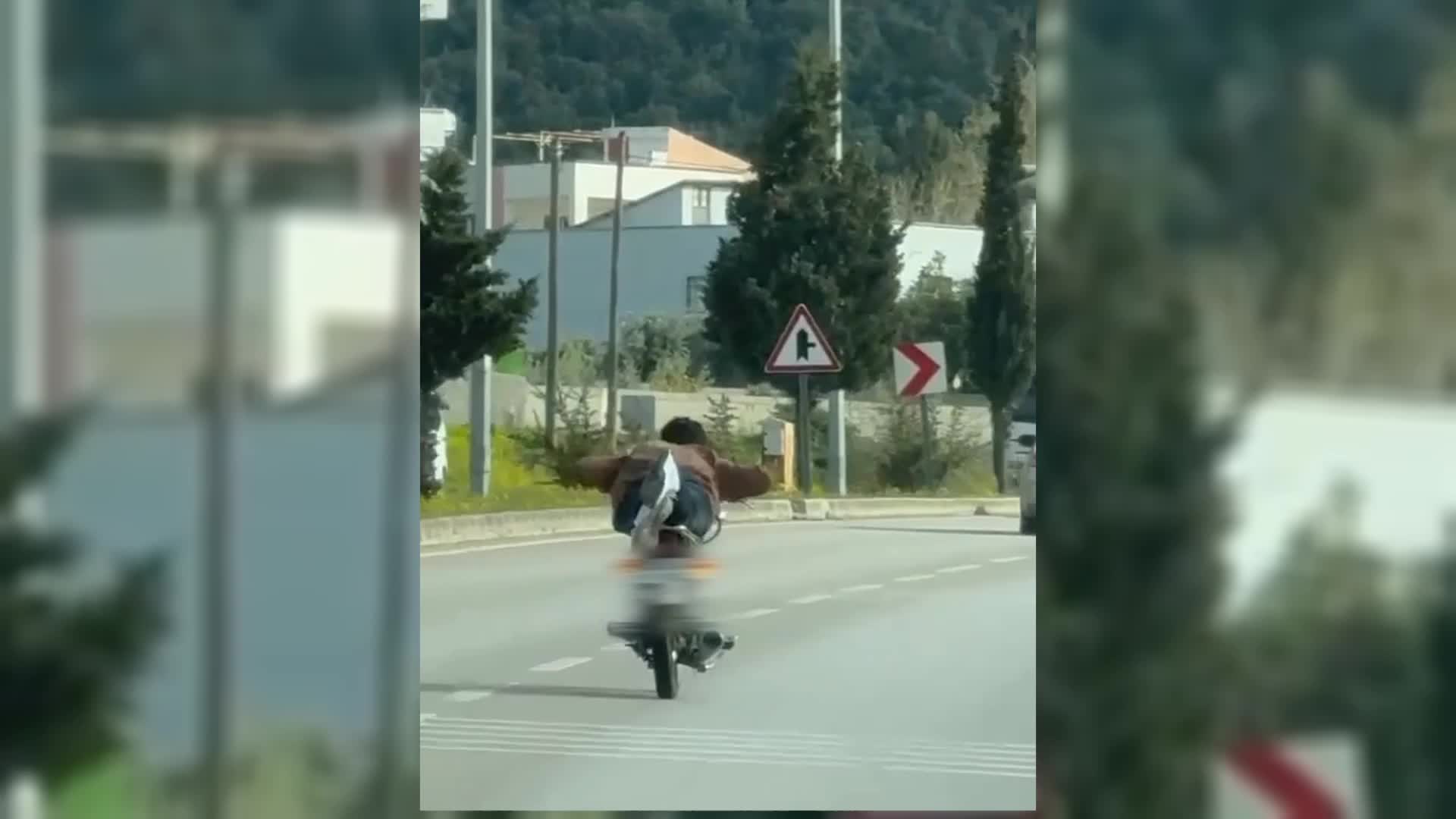 Osmaniye'de "trafiği tehlikeye atan" motosiklet sürücüsüne 128 bin 500 lira ceza kesildi