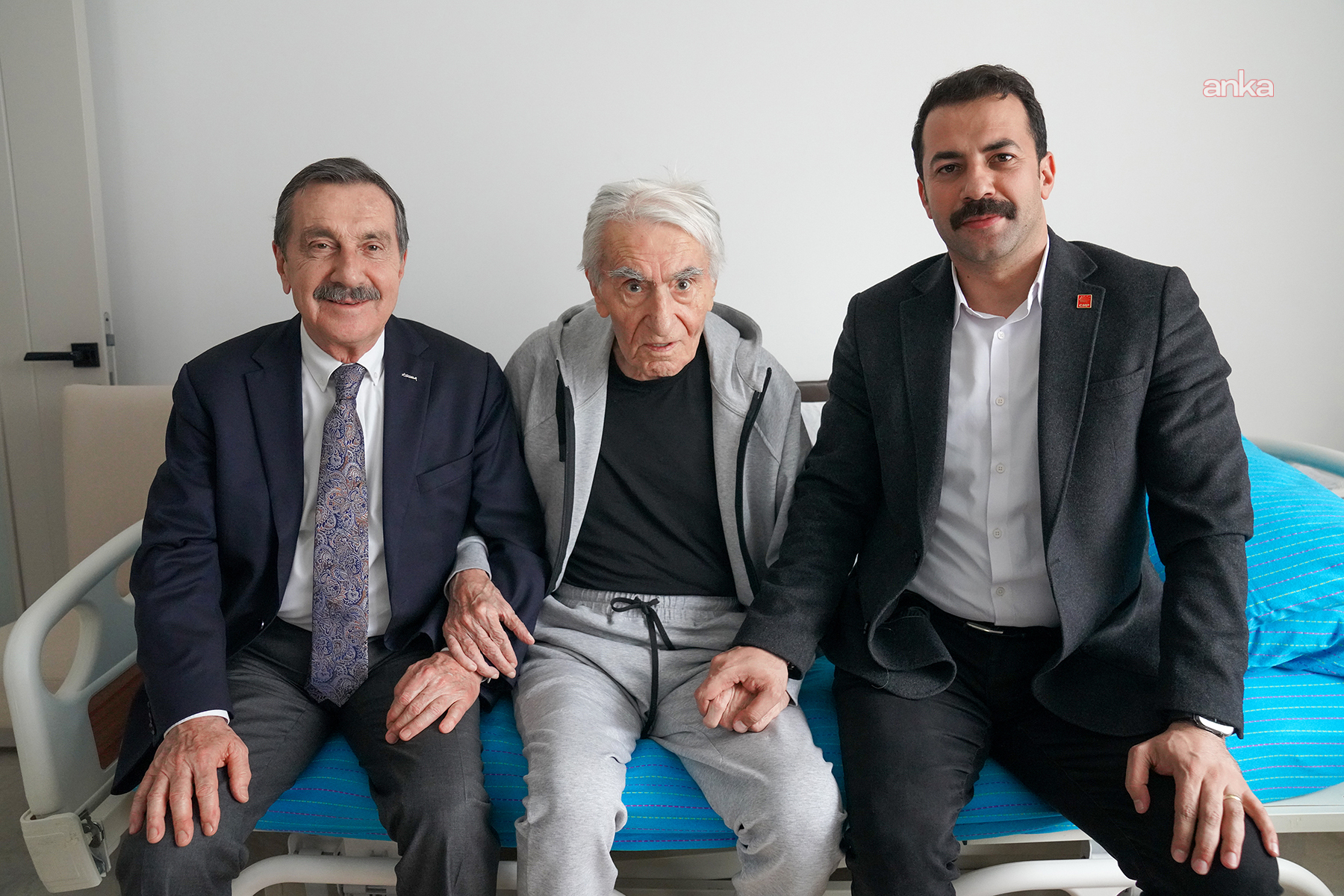 Tepebaşı Belediye Başkanı Ataç'tan İsmet Süder'e "geçmiş olsun" ziyareti