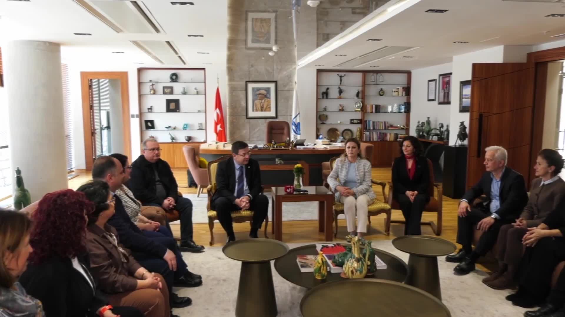 CHP'nin "Millet İradesine Sahip Çıkıyor" mitingi yarın Çanakkale'de... Asu Kaya: "Çanakkaleliler Sayın Özkan Yalım'a ve Uşaklılara dayanışmalarını göndermeye devam edecekler"