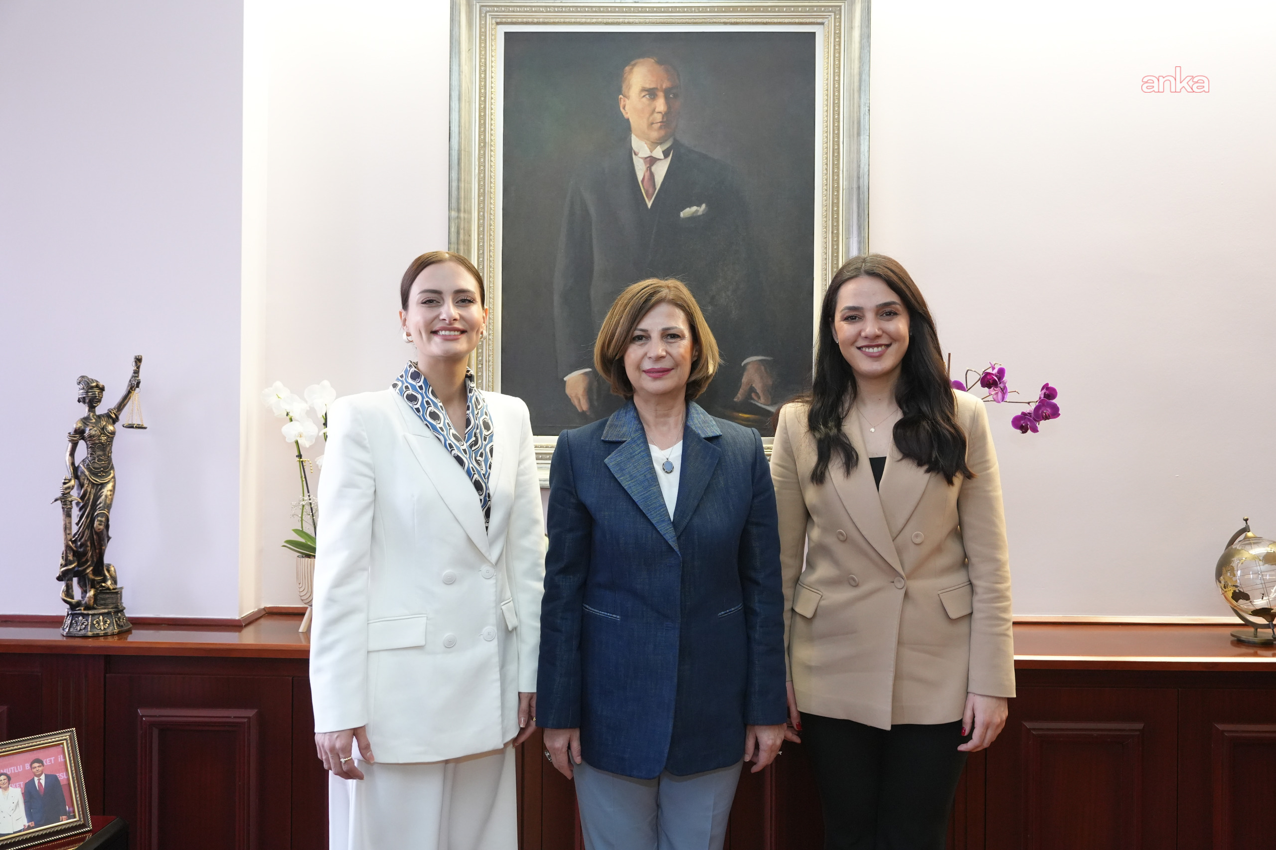 Eskişehir Büyükşehir Belediye Başkanı Ünlüce, Bucak ve Korkuteli Belediye Başkanları'nı ağırladı