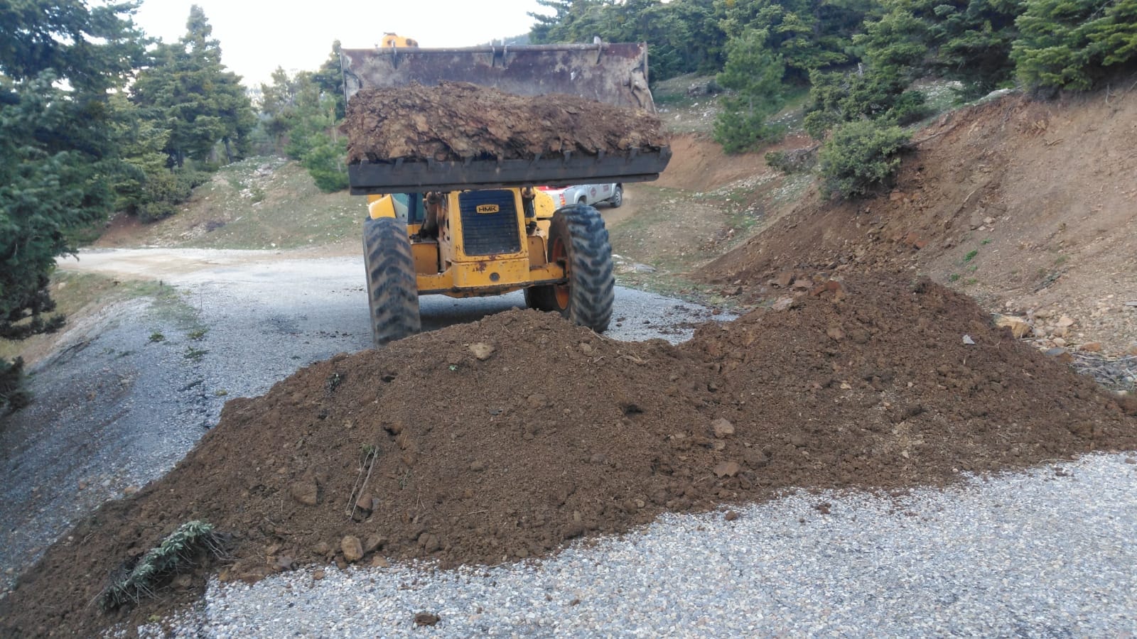 SEYDİŞEHİR’DE KONTROLSÜZ YOLLAR KAPATILDI