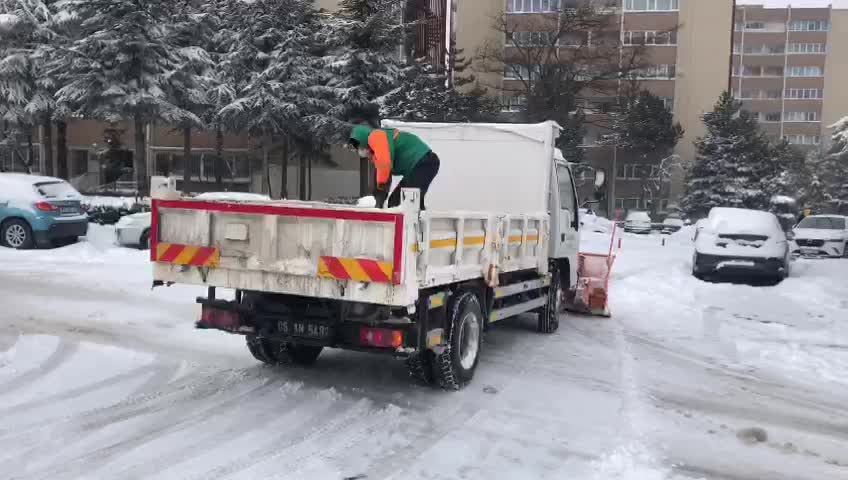 ÇANKAYA’DA ARALIKSIZ KARLA MÜCADELE