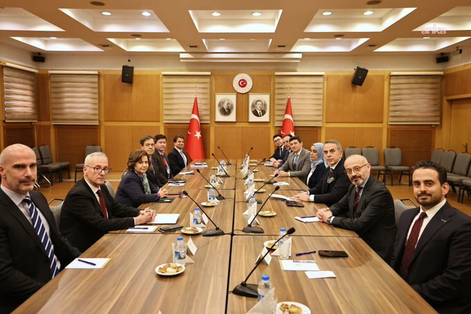 Dışişleri Bakan Yardımcısı Ekinci, DEİK Türkiye-Çin İş Konseyi heyetini kabul etti