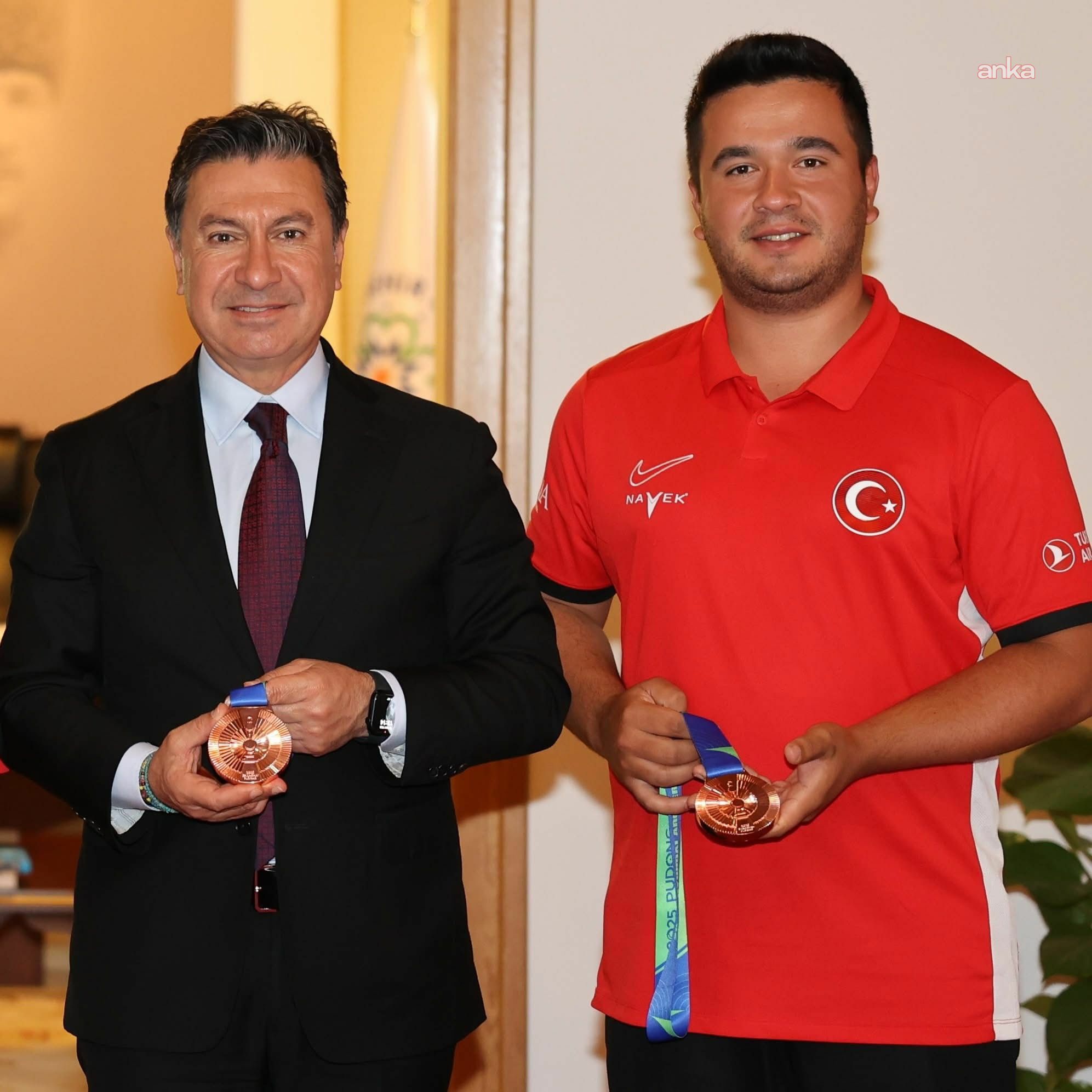 Muğla Büyükşehir Belediyesi’nin milli sporcusu Emircan Haney, "Yılın Okçusu" ödülünü kazandı