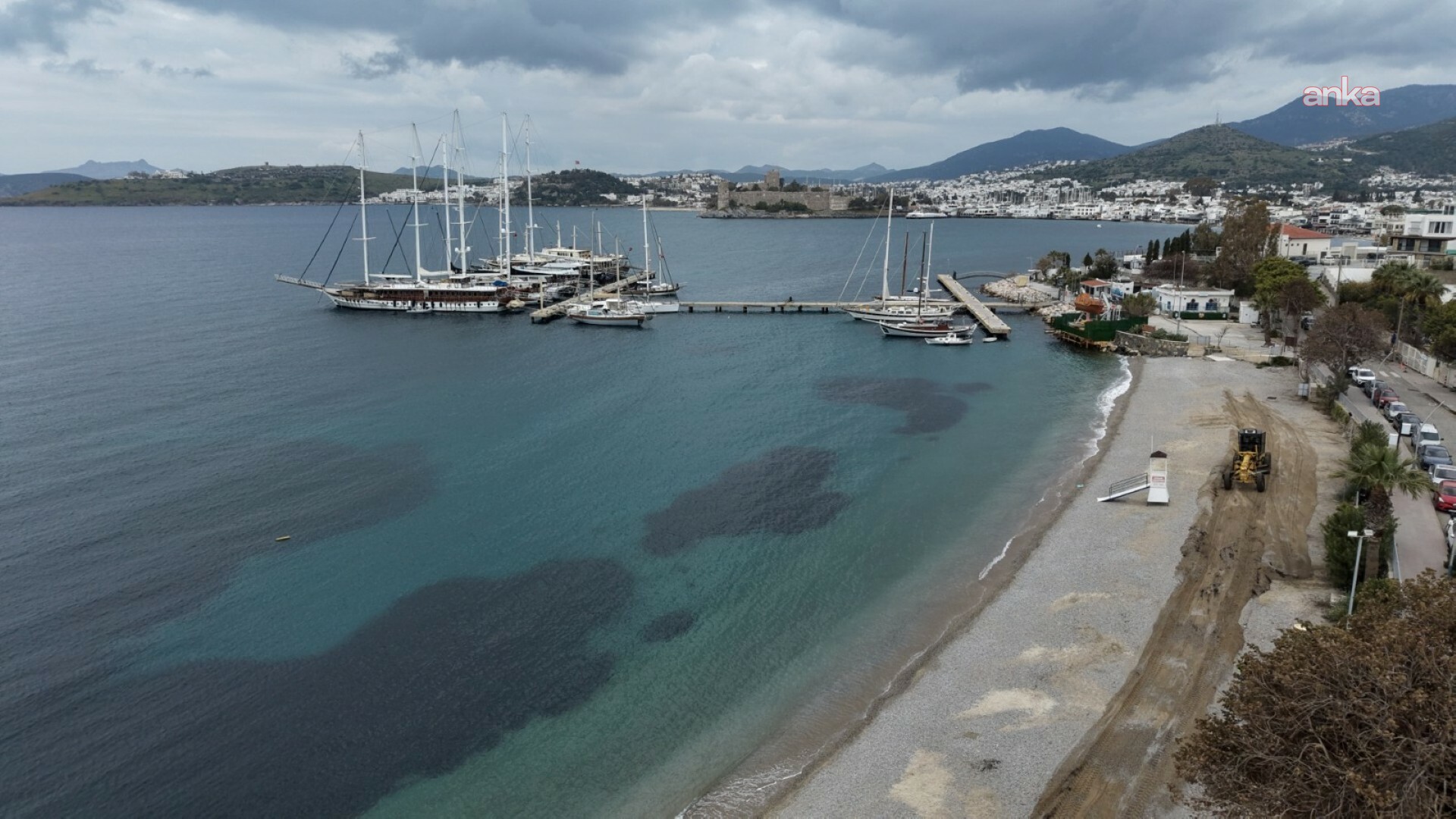 Bodrum Belediyesi, plajları yaza hazırlıyor