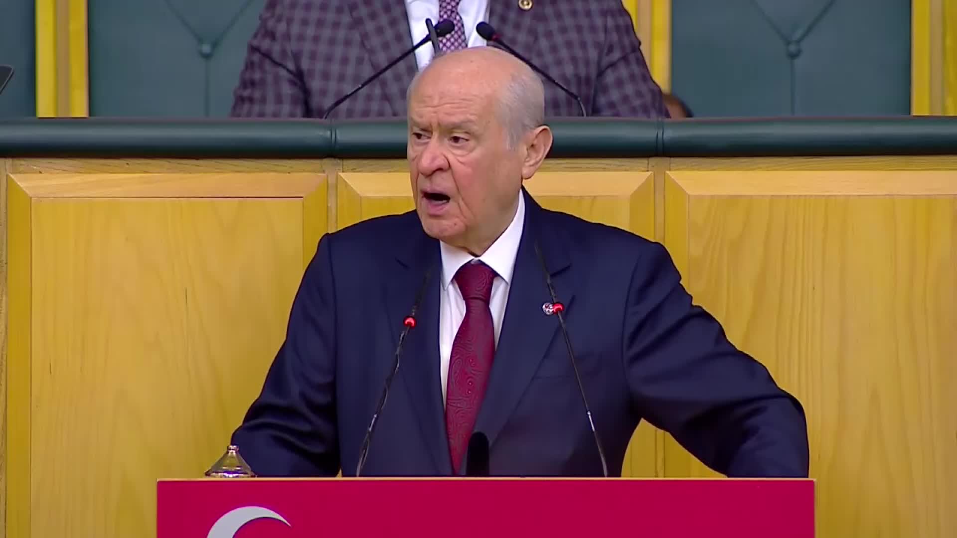 BAHÇELİ: HDP, PKK'NIN MEKAPI ÇIKARIP KUNDURA GİYMİŞ HALİDİR, HDP'LİLERİN ALDIĞI MAAŞ HARAMDIR, ZIKKIMDIR