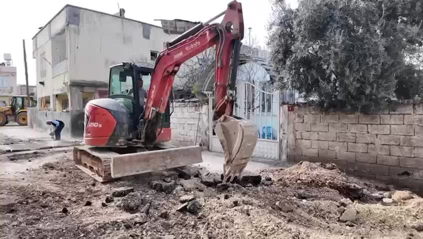 Adıyaman’ın içme suyu altyapısı yenileniyor… Başkan Tutdere: “Evsel bağlantılarımızı da gerçekleştiriyoruz"