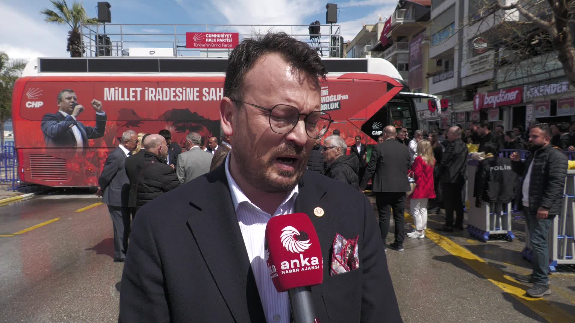 CHP'nin Kuşadası mitingi... Denizli Milletvekili Arpacı: "Ömer başkanımıza destek olmak için buradayız"