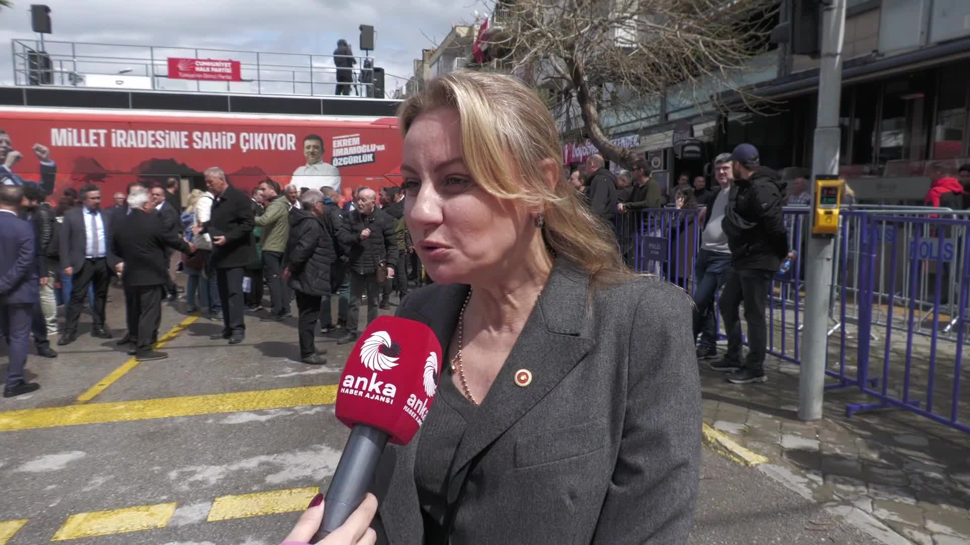 CHP’nin Kuşadası mitingi... Seda Kaya Ösen: “Mitinglerden yorulmuş değiliz”