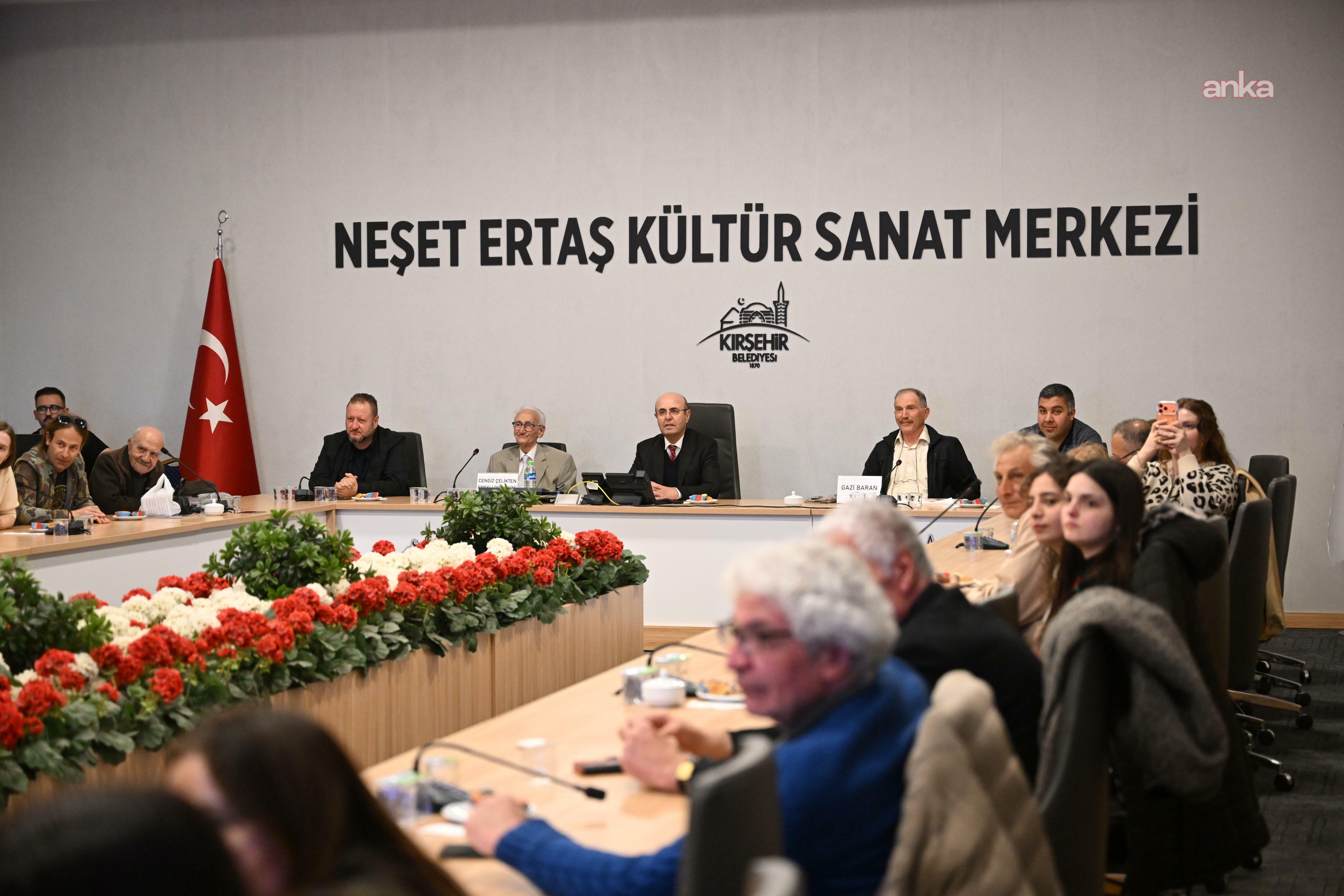 Kırşehir Belediye Başkanı Ekicioğlu, "Kırşehir’de Aydın Bir Diş Hekimi" söyleşisine katıldı
